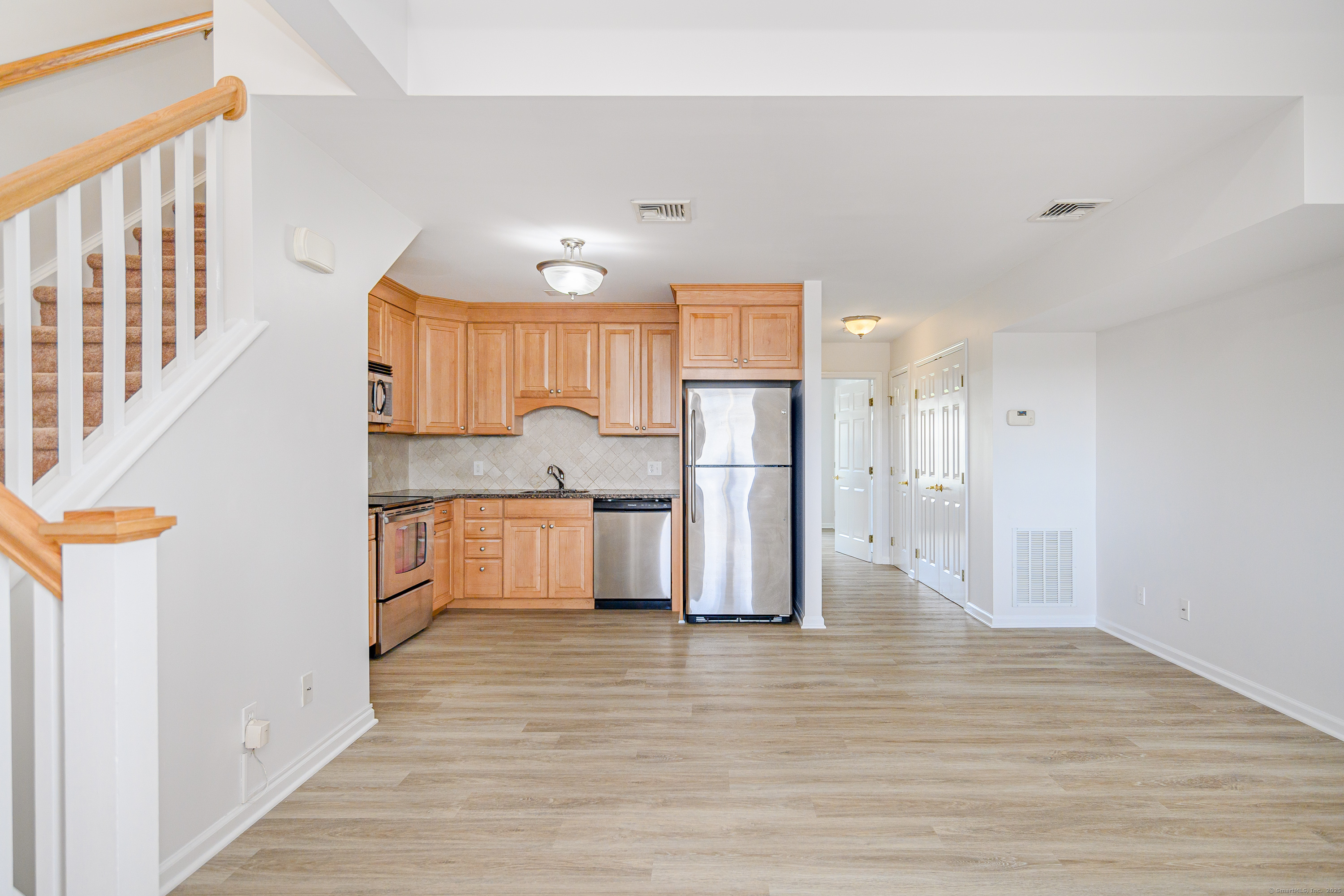 360 Westport Avenue 10