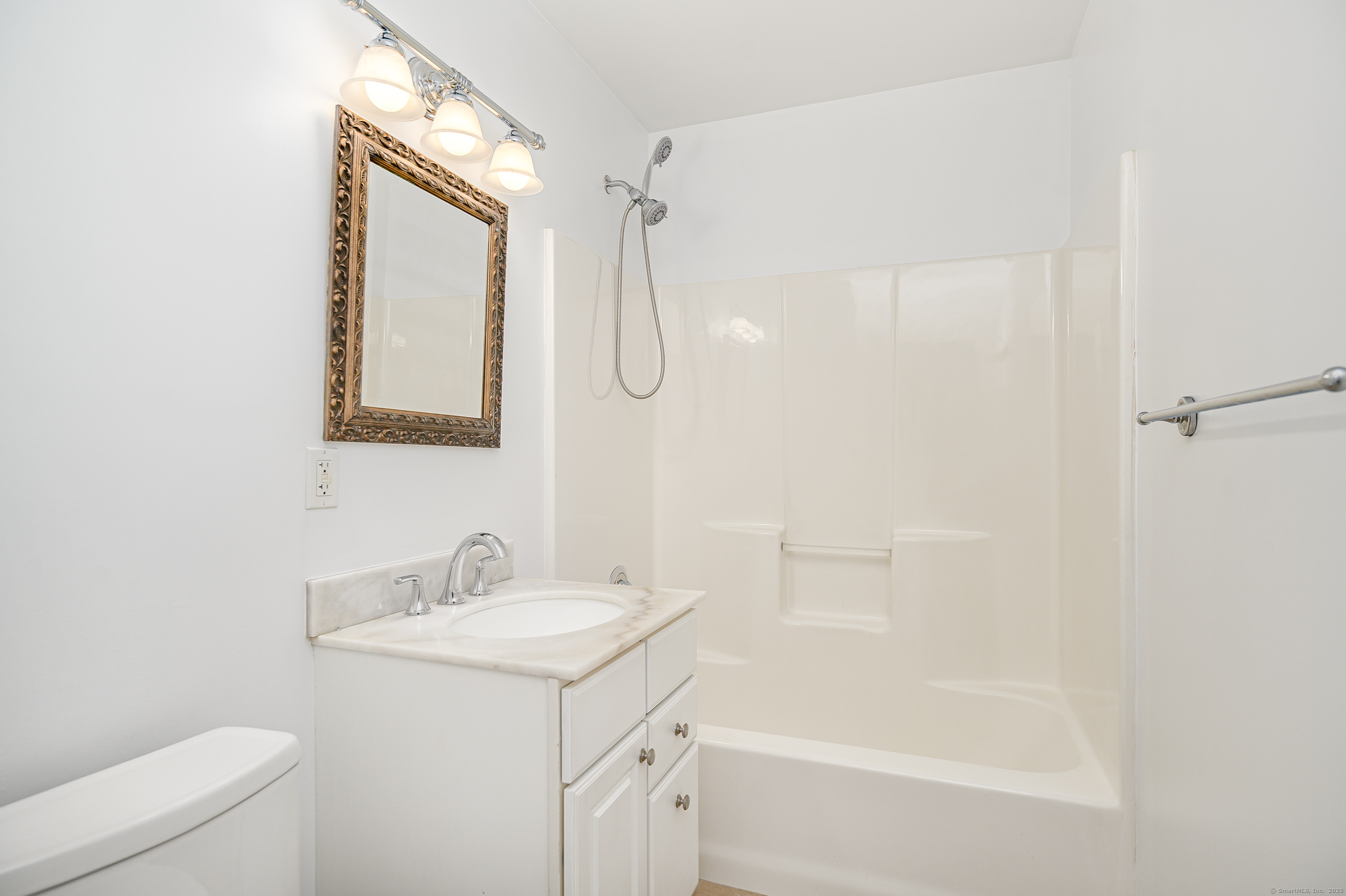 360 Westport Avenue 10