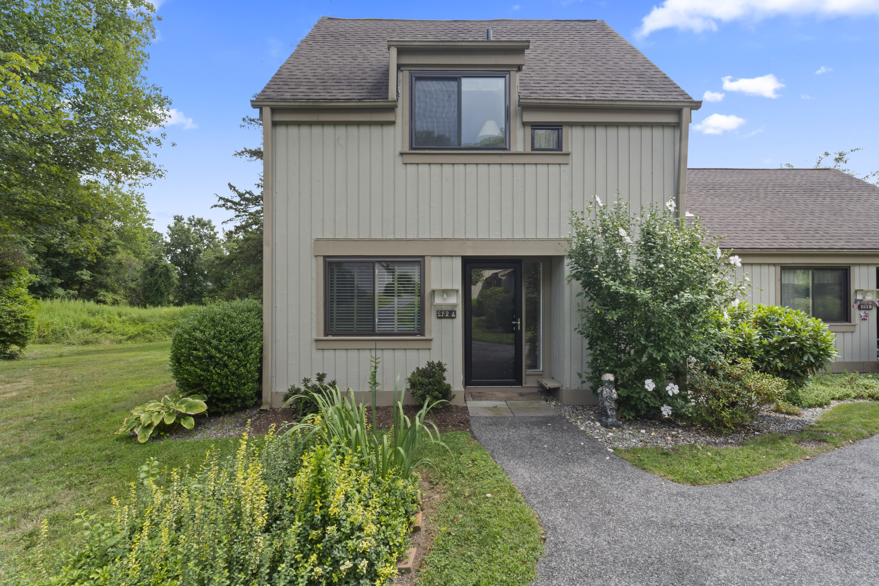 252 Heritage Village A
