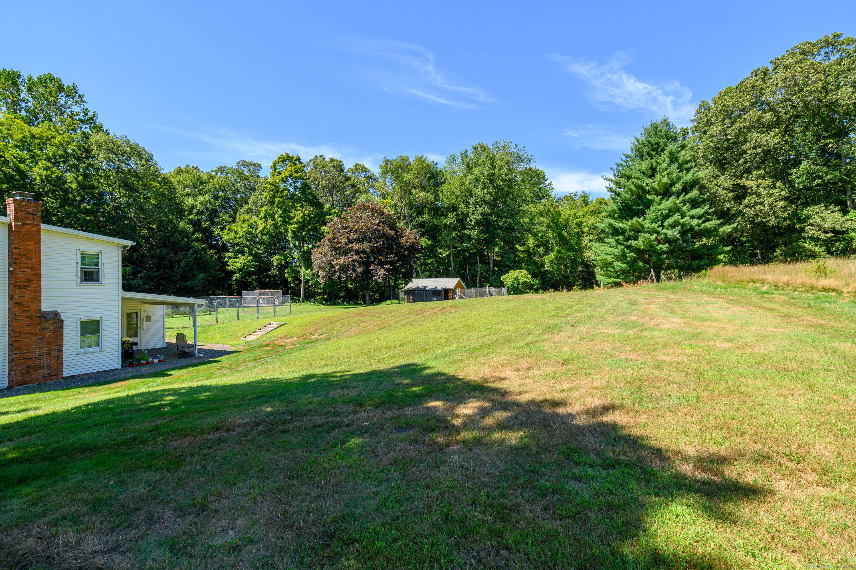 12 Valley Field Road South