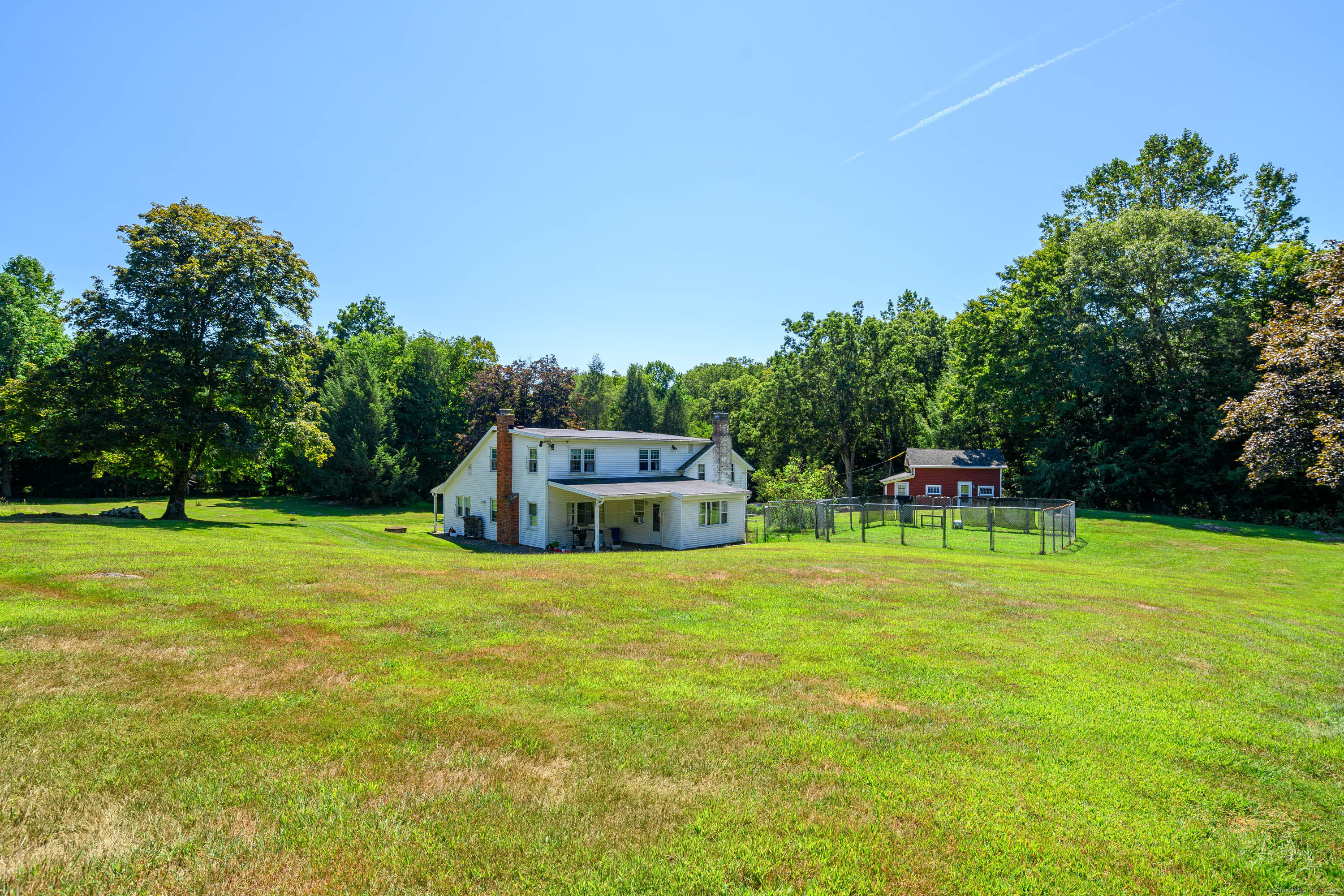 12 Valley Field Road South