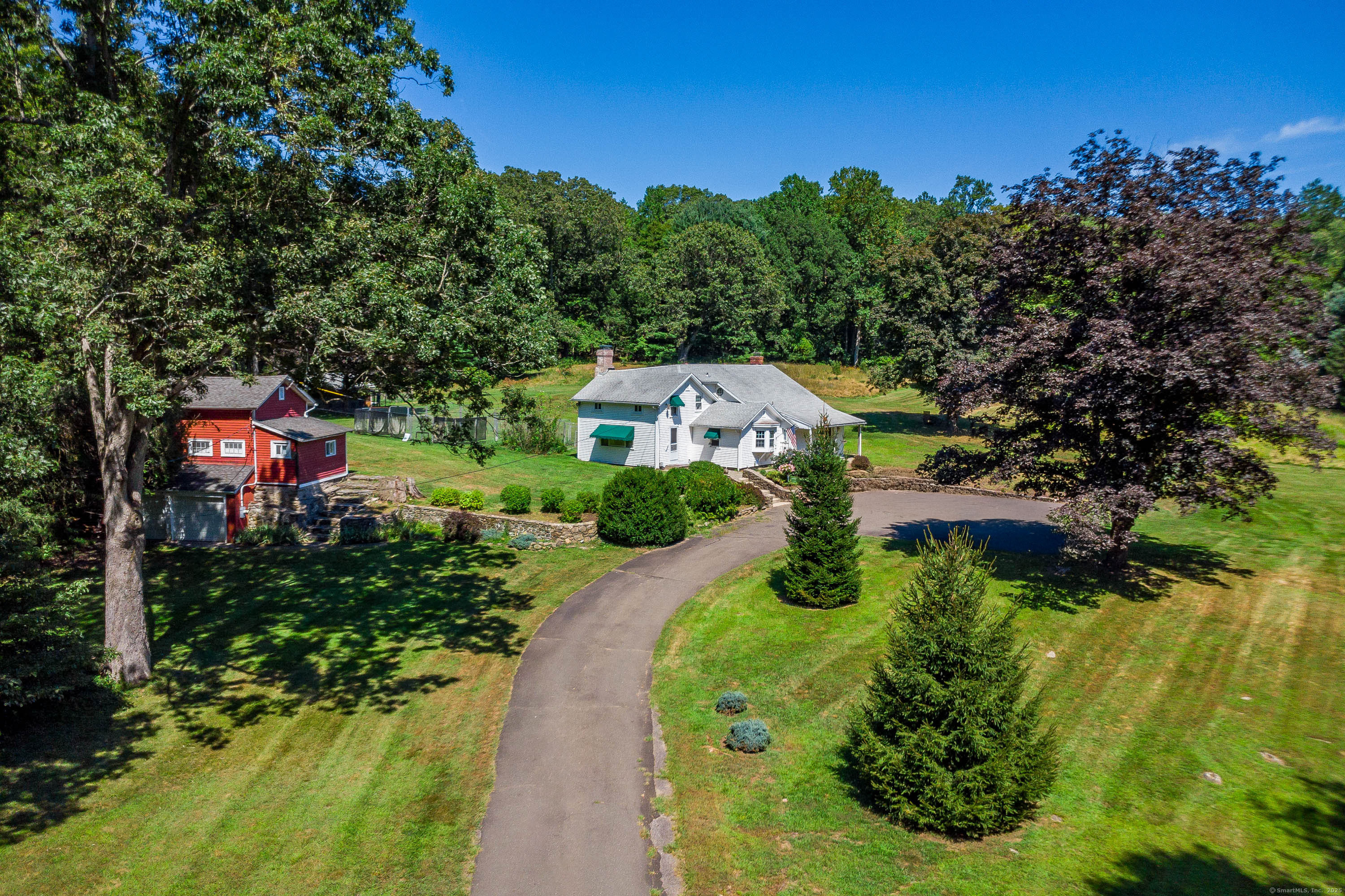 12 Valley Field Road South