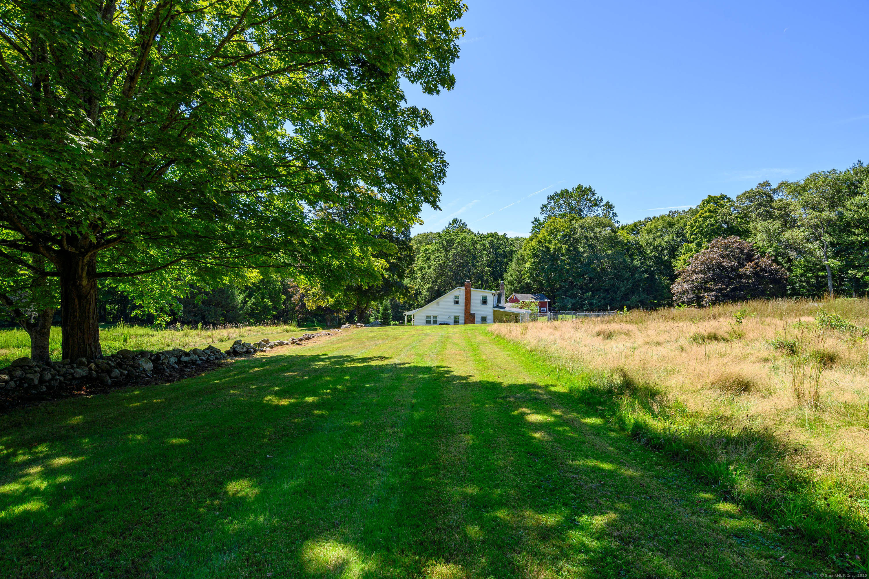 12 Valley Field Road South