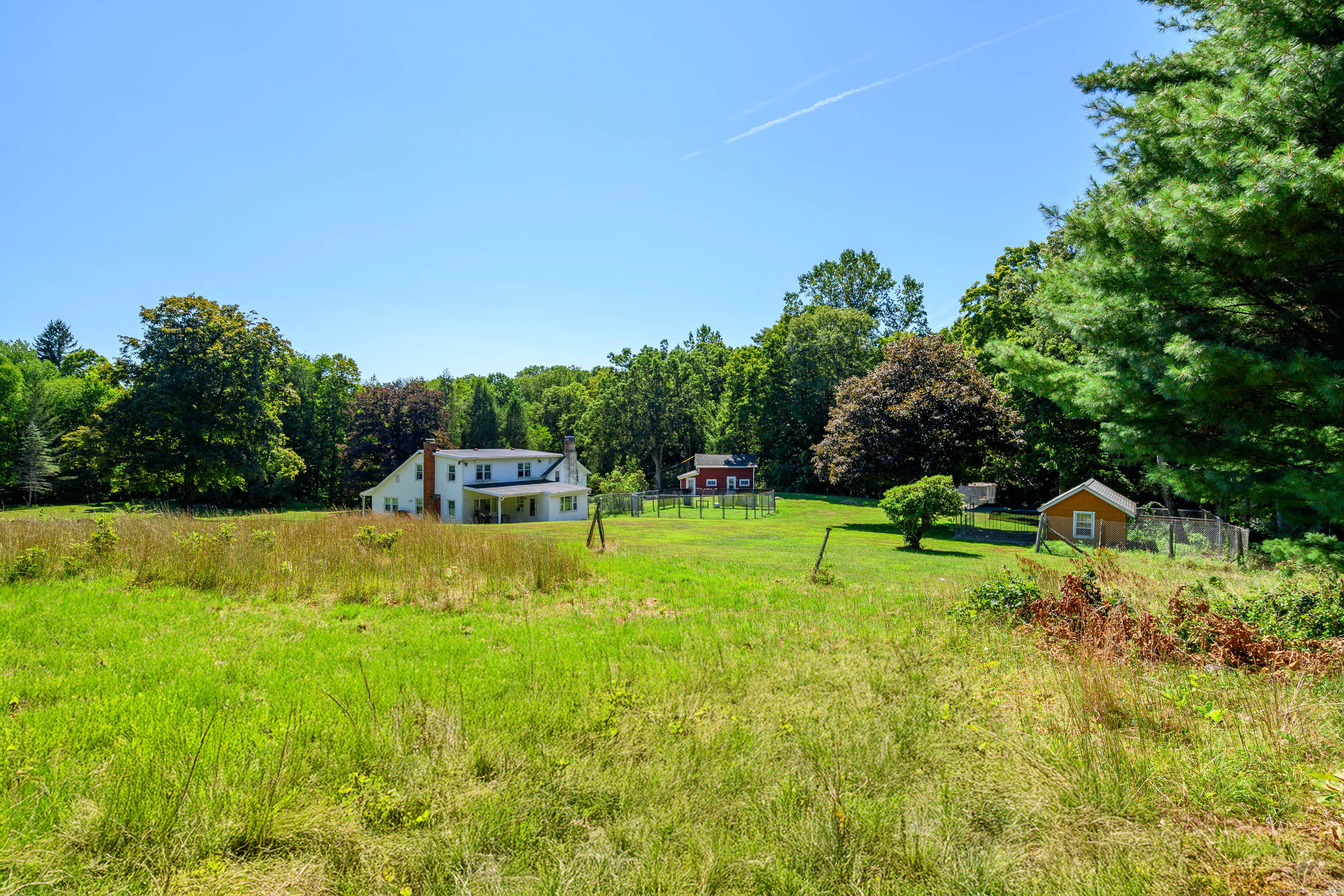 12 Valley Field Road South