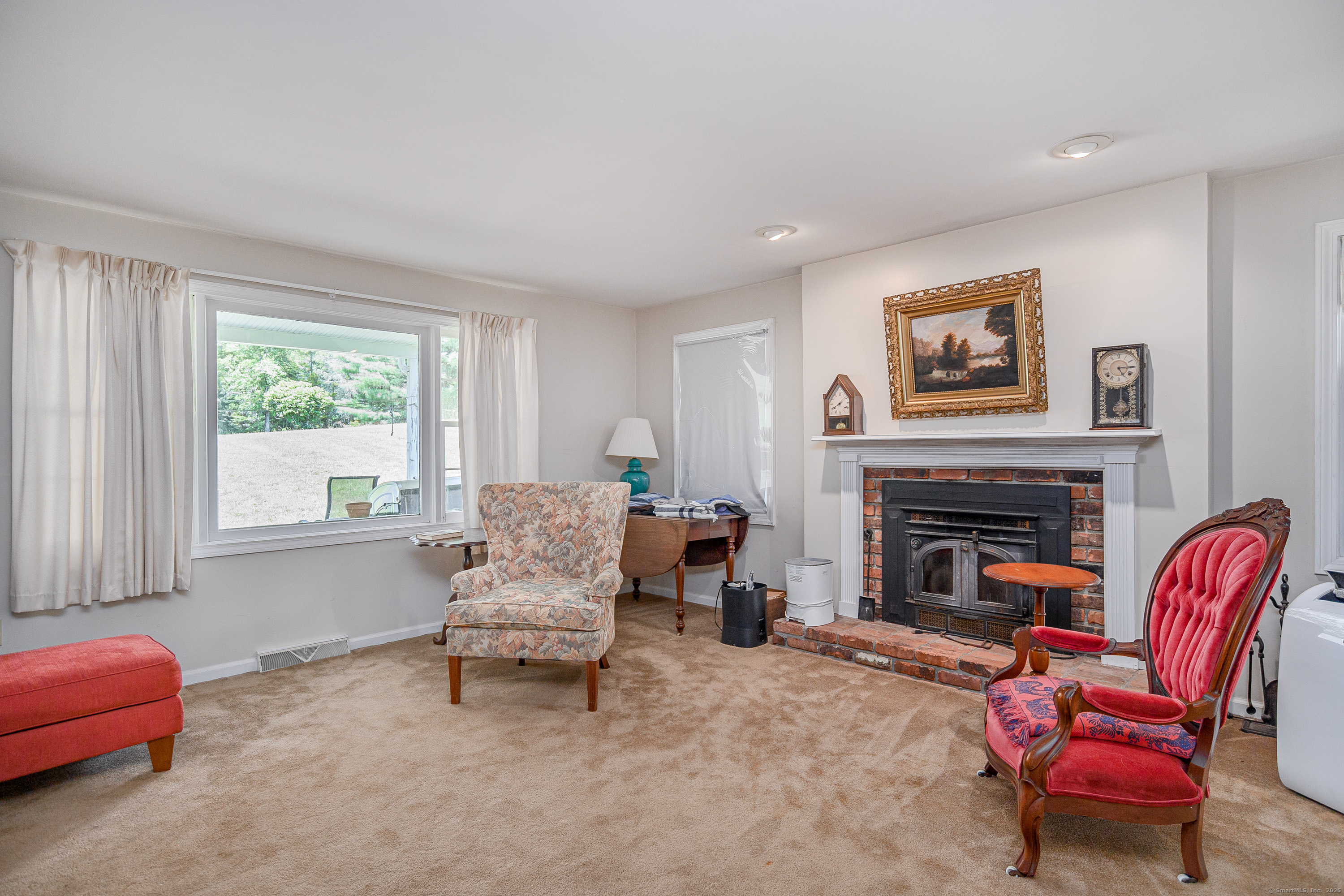 12 Valley Field Road South