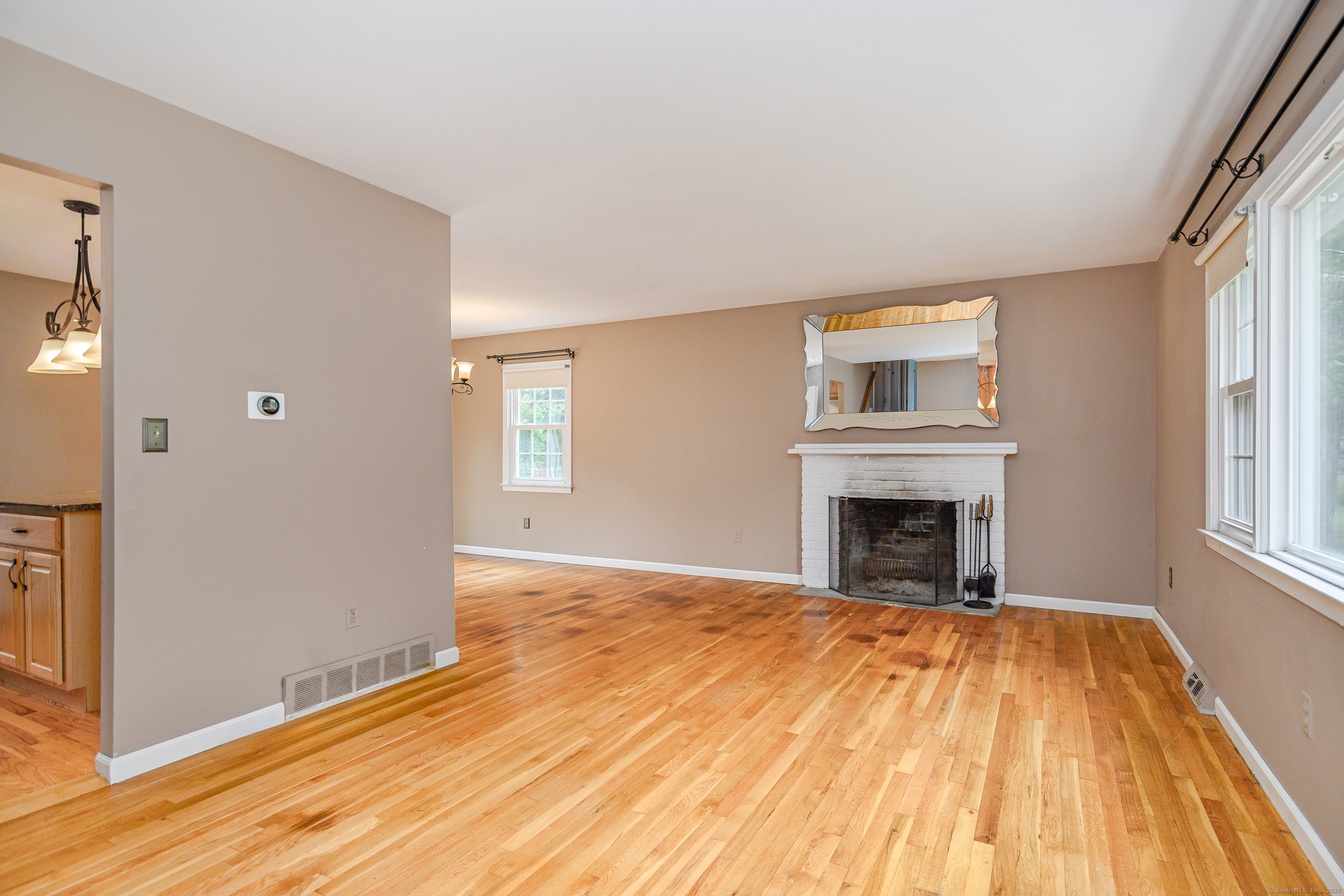 6 Joan Drive