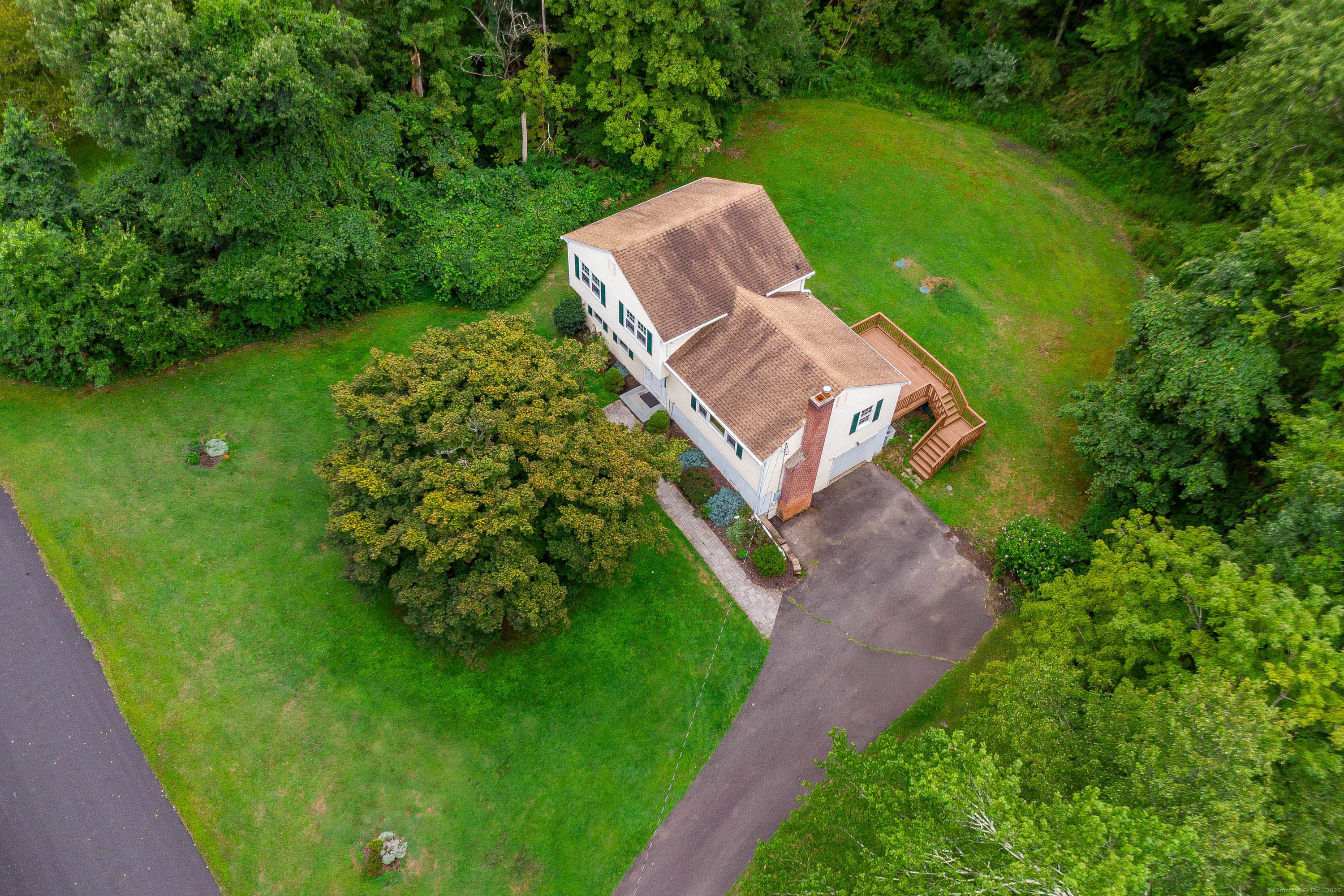 6 Joan Drive