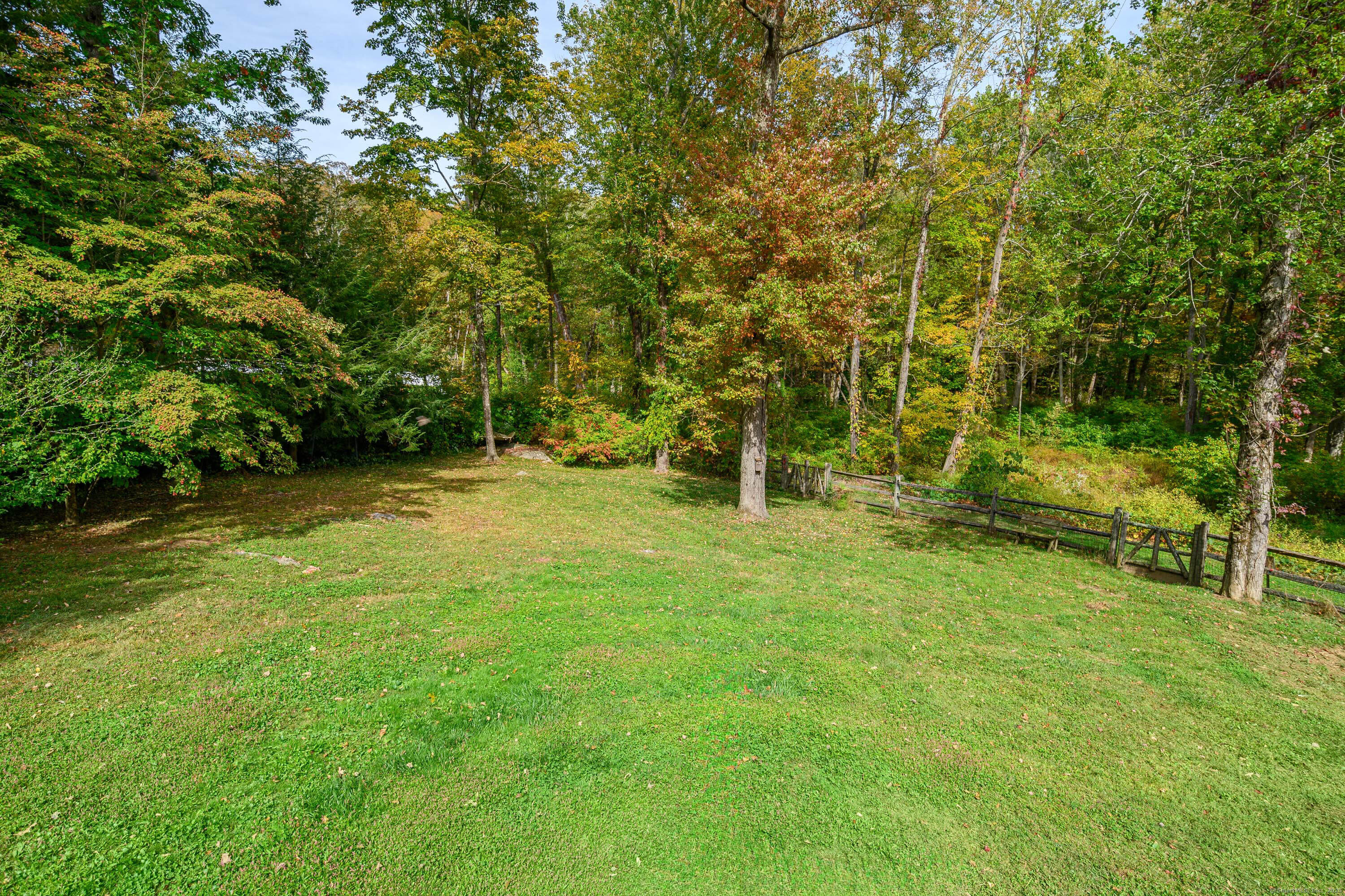16 Rock Ridge Road