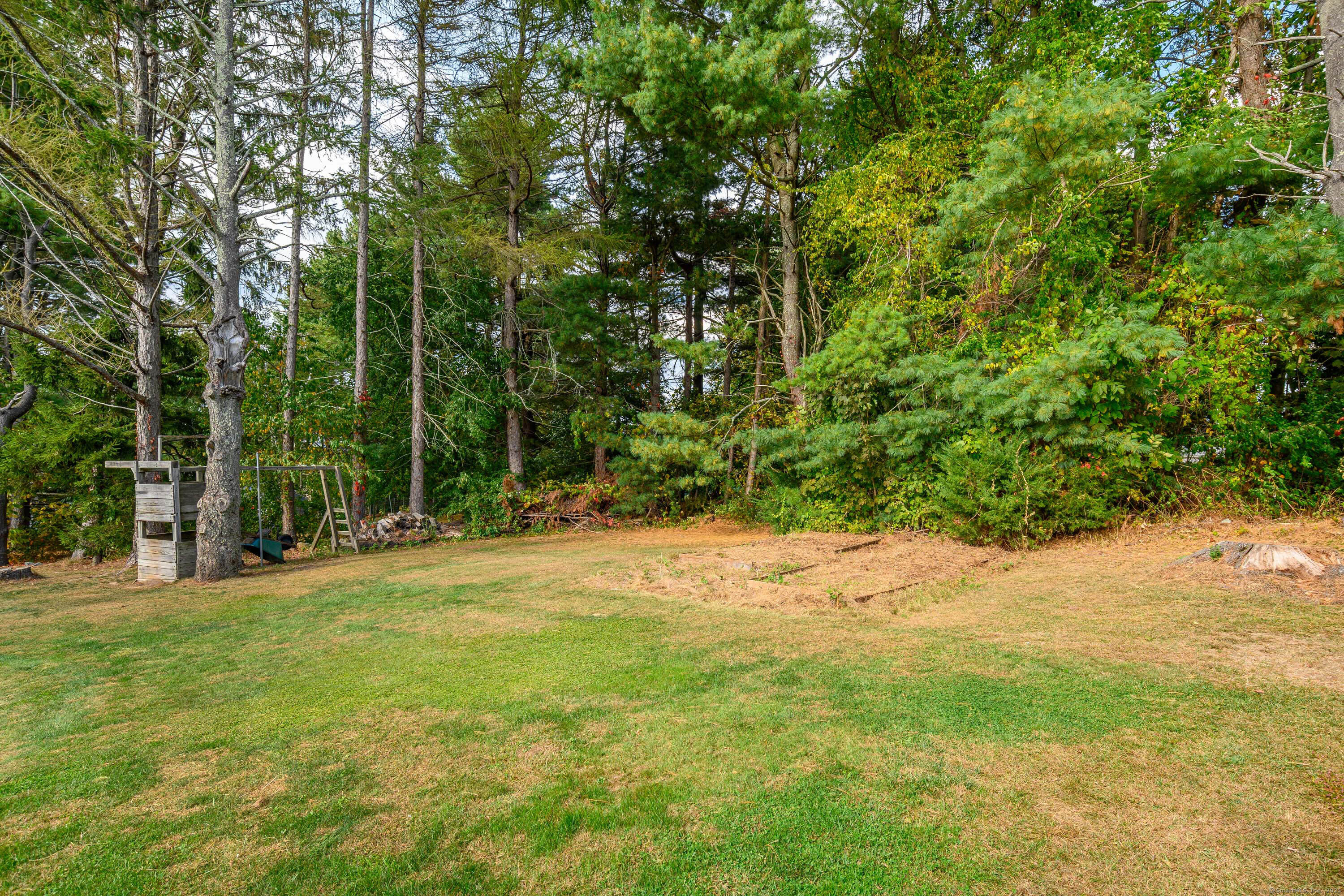 4 Winthrop Road
