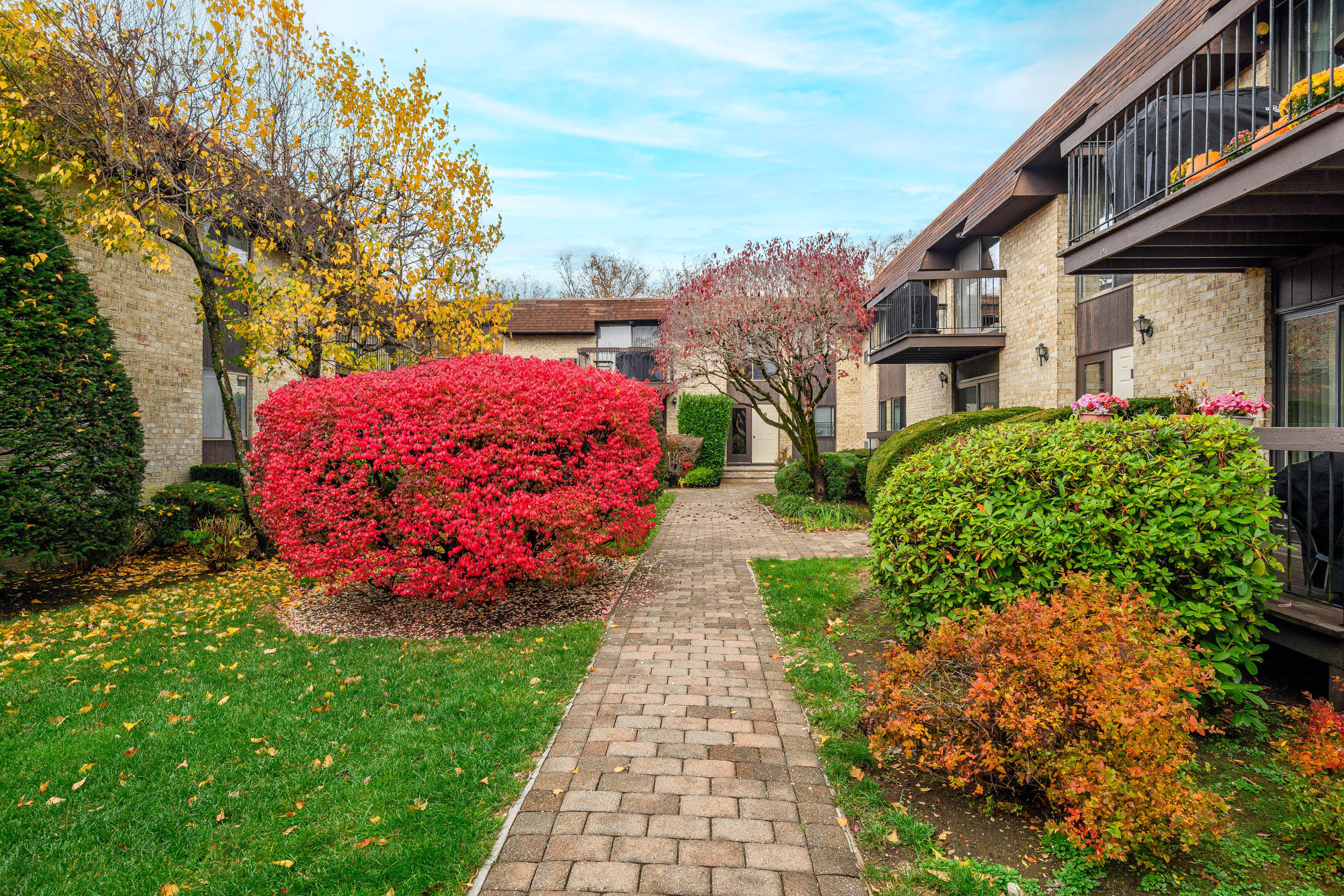 85 Riverside Avenue APT E8