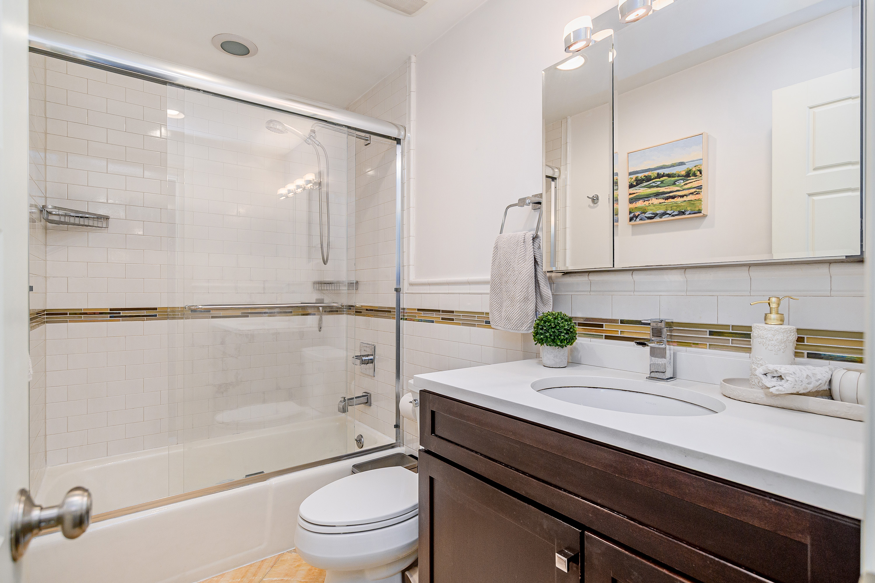 85 Riverside Avenue APT E8