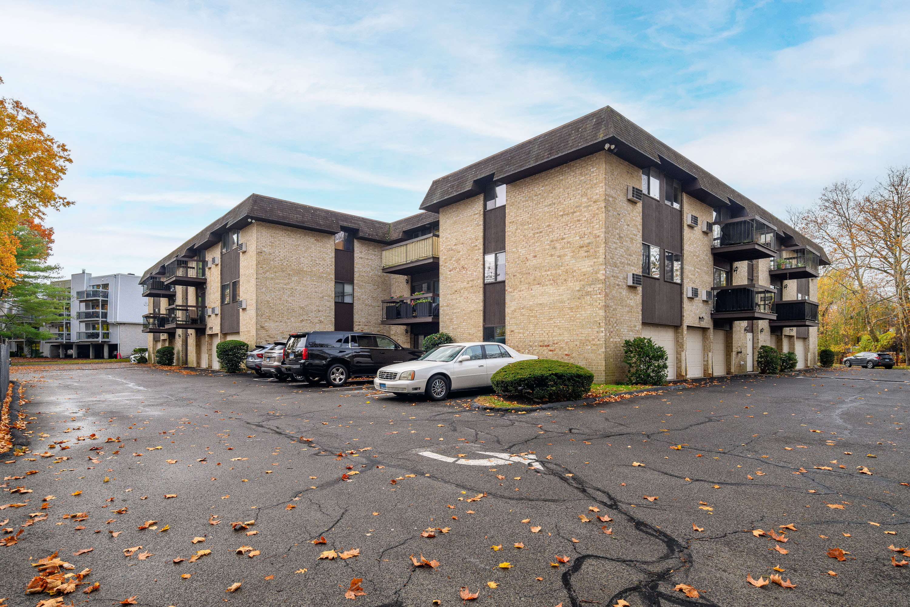 85 Riverside Avenue APT E8