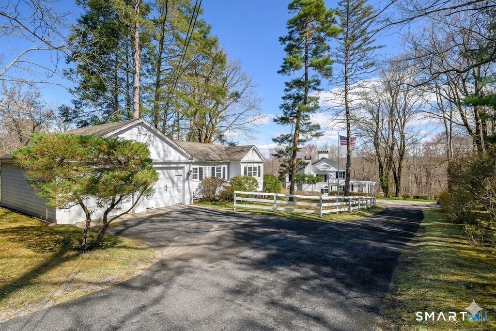 25 Taunton Lane