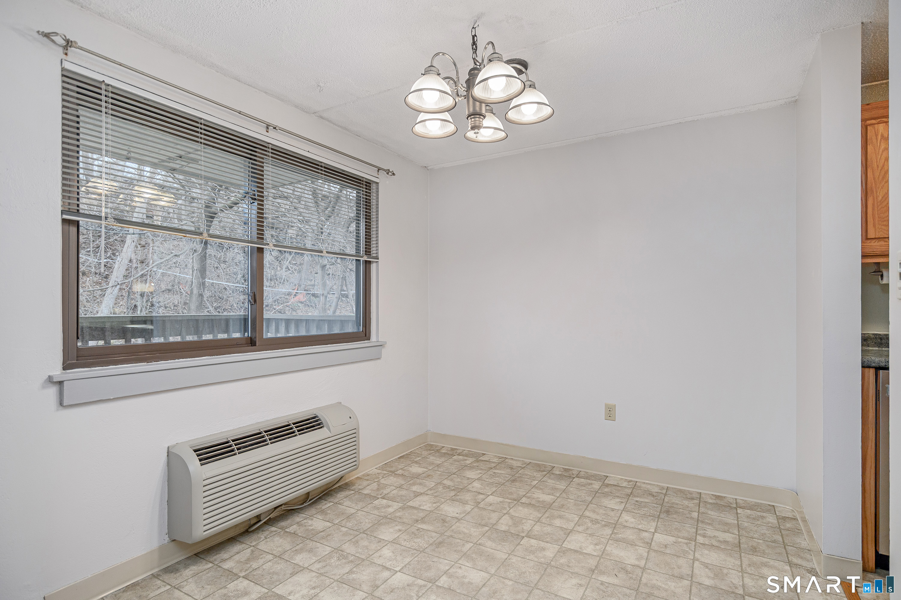 126 Triangle Street A32