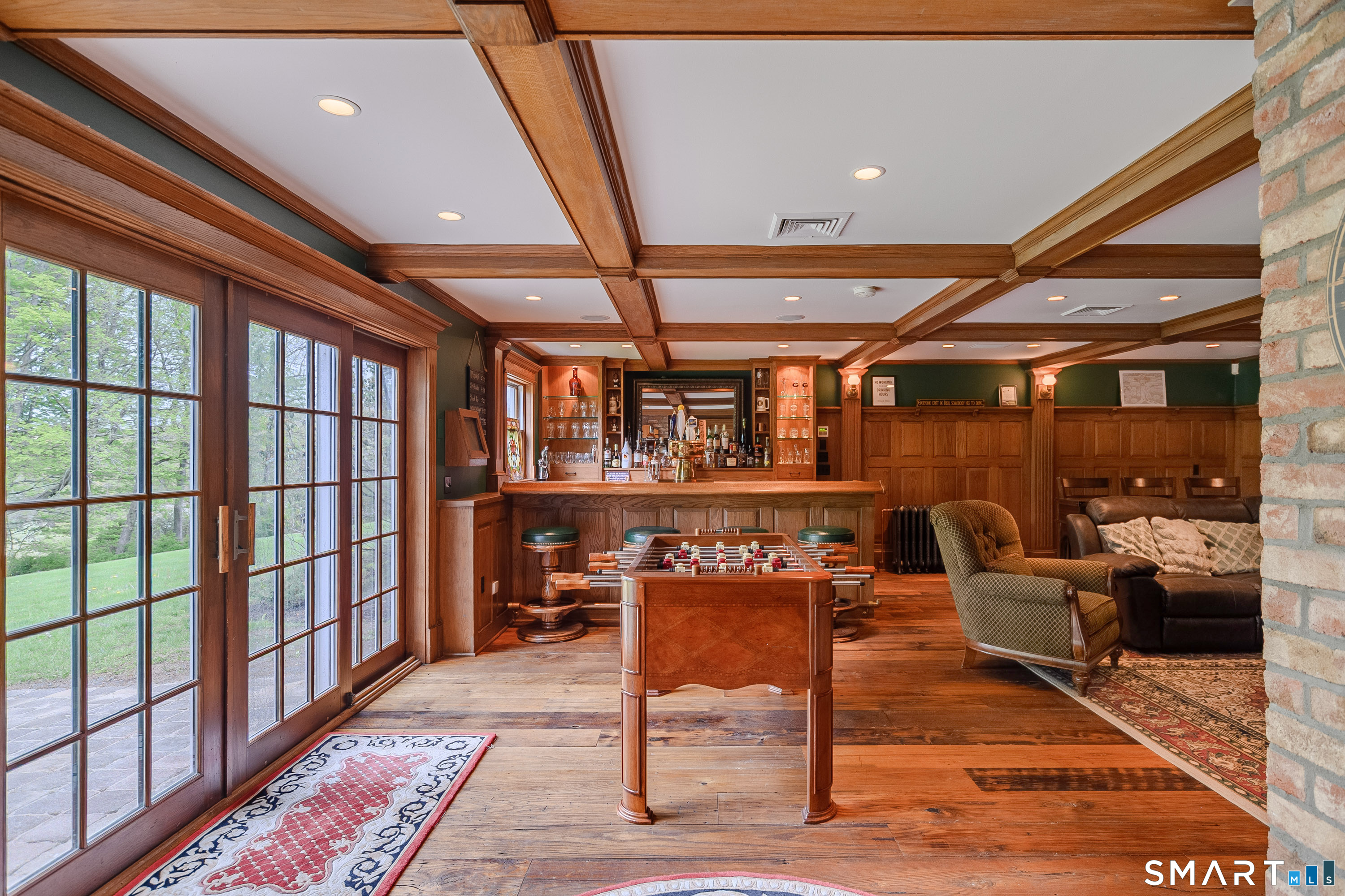 16 Farm Meadow Road