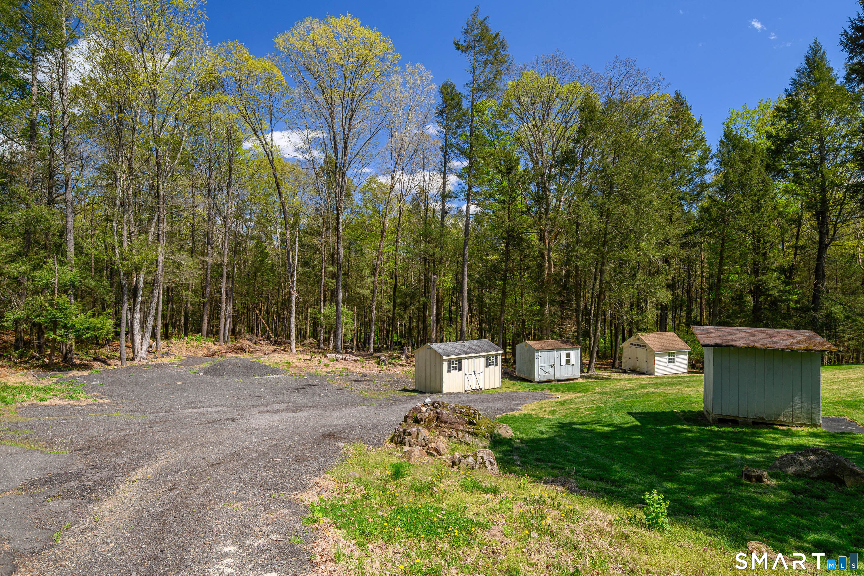 202 Grasslands Road