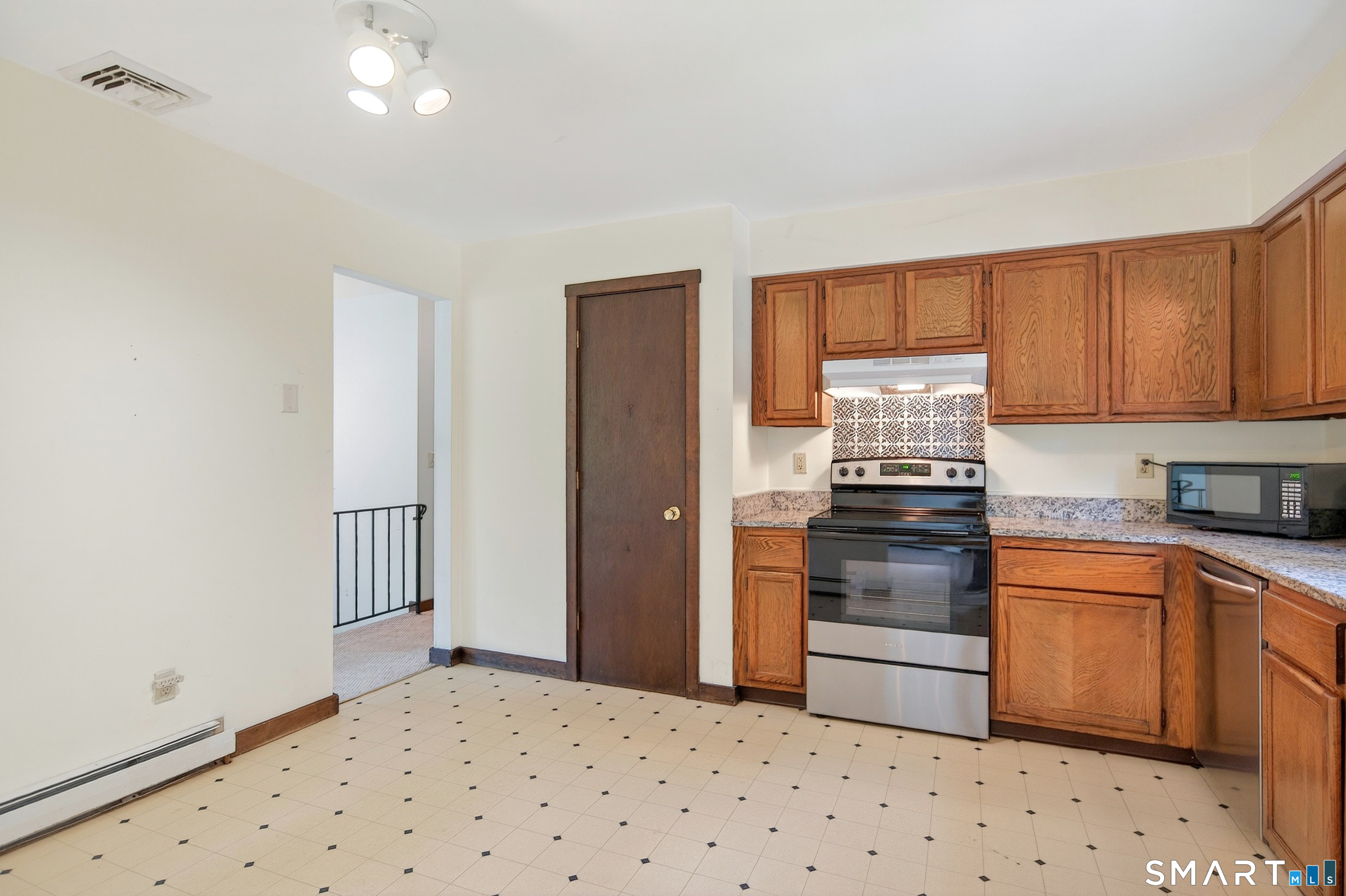 202 Grasslands Road