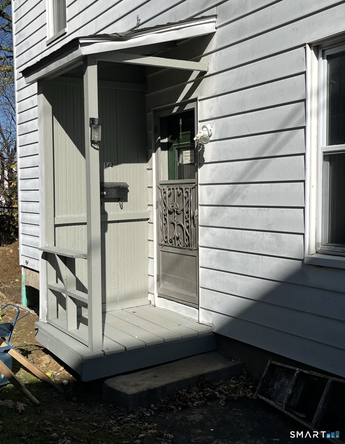 109 1/2 Oak Avenue