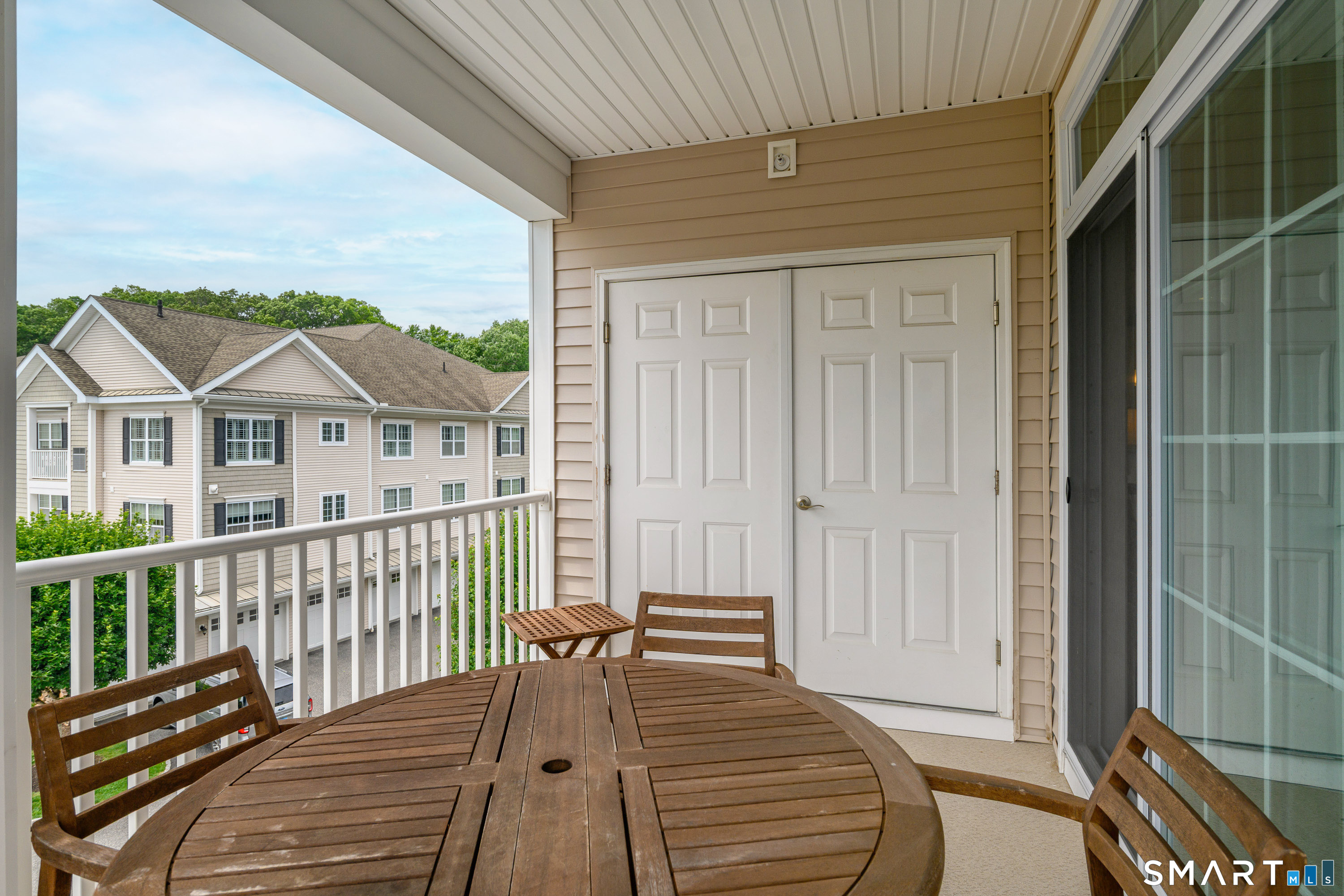 832 Brookside Court 832