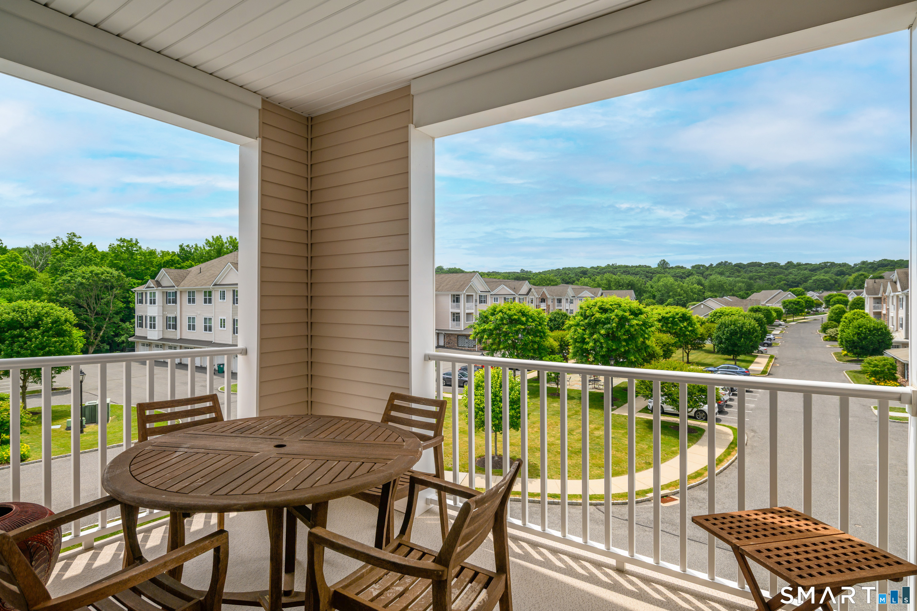 832 Brookside Court 832