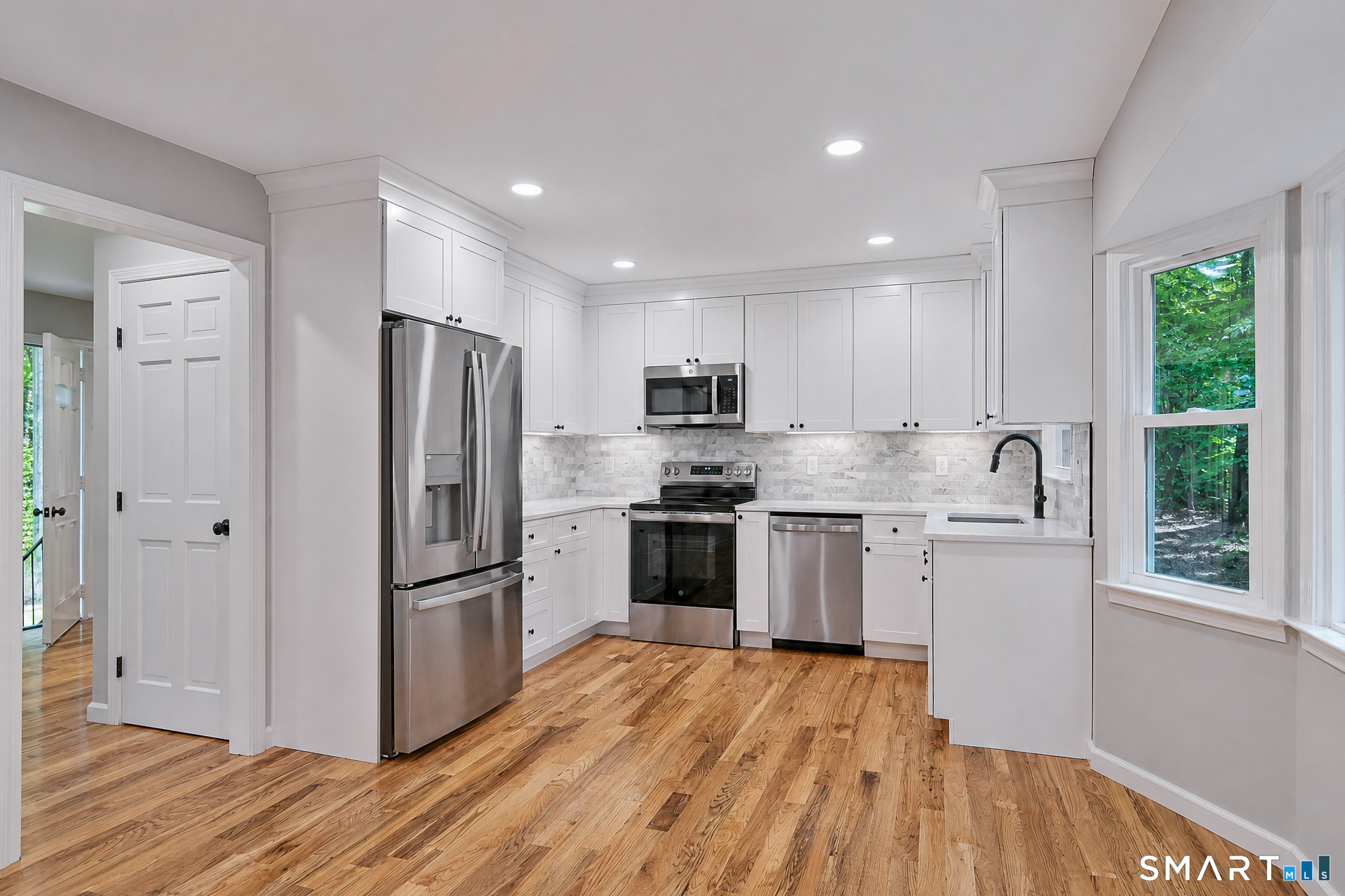 10 Leopard Drive