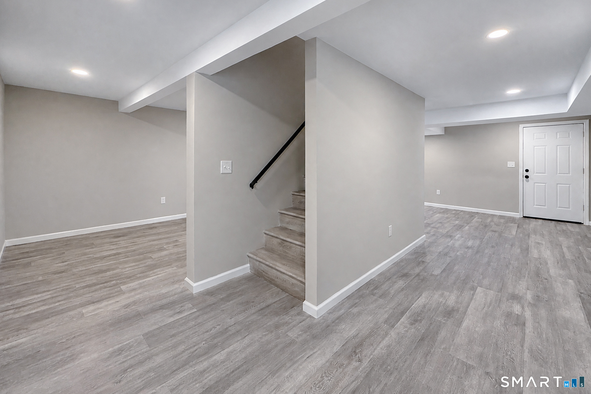 10 Leopard Drive