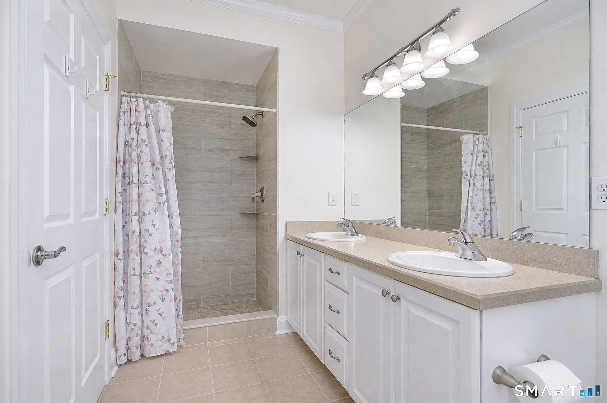 188 Eastwood Drive Unit: 188