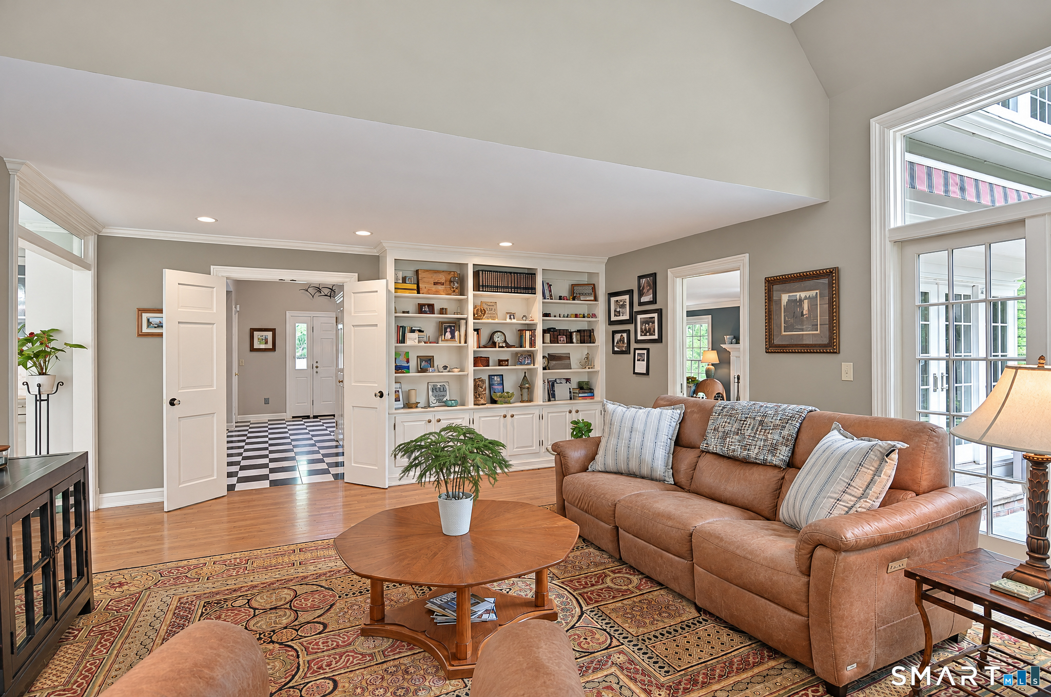 16 Winding Brook Road