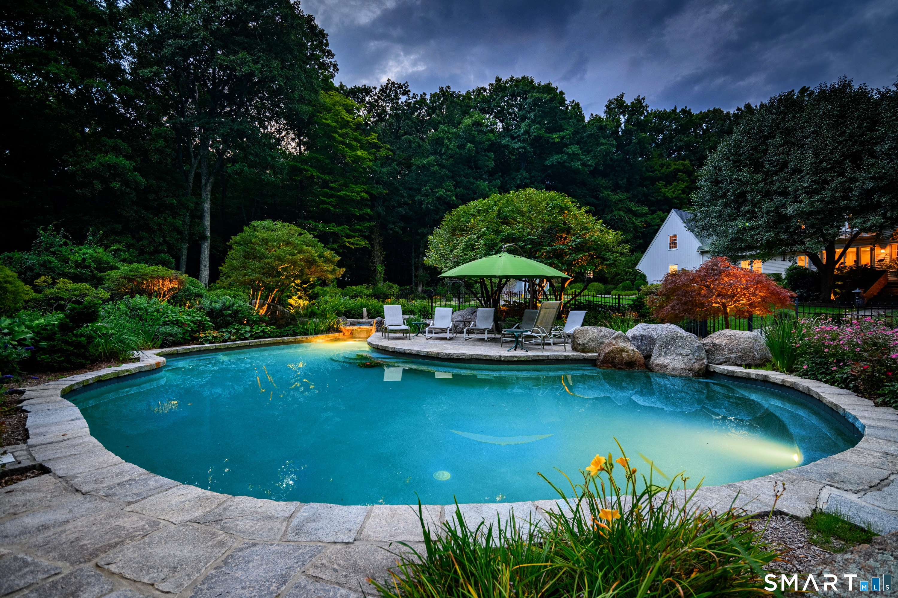 16 Winding Brook Road