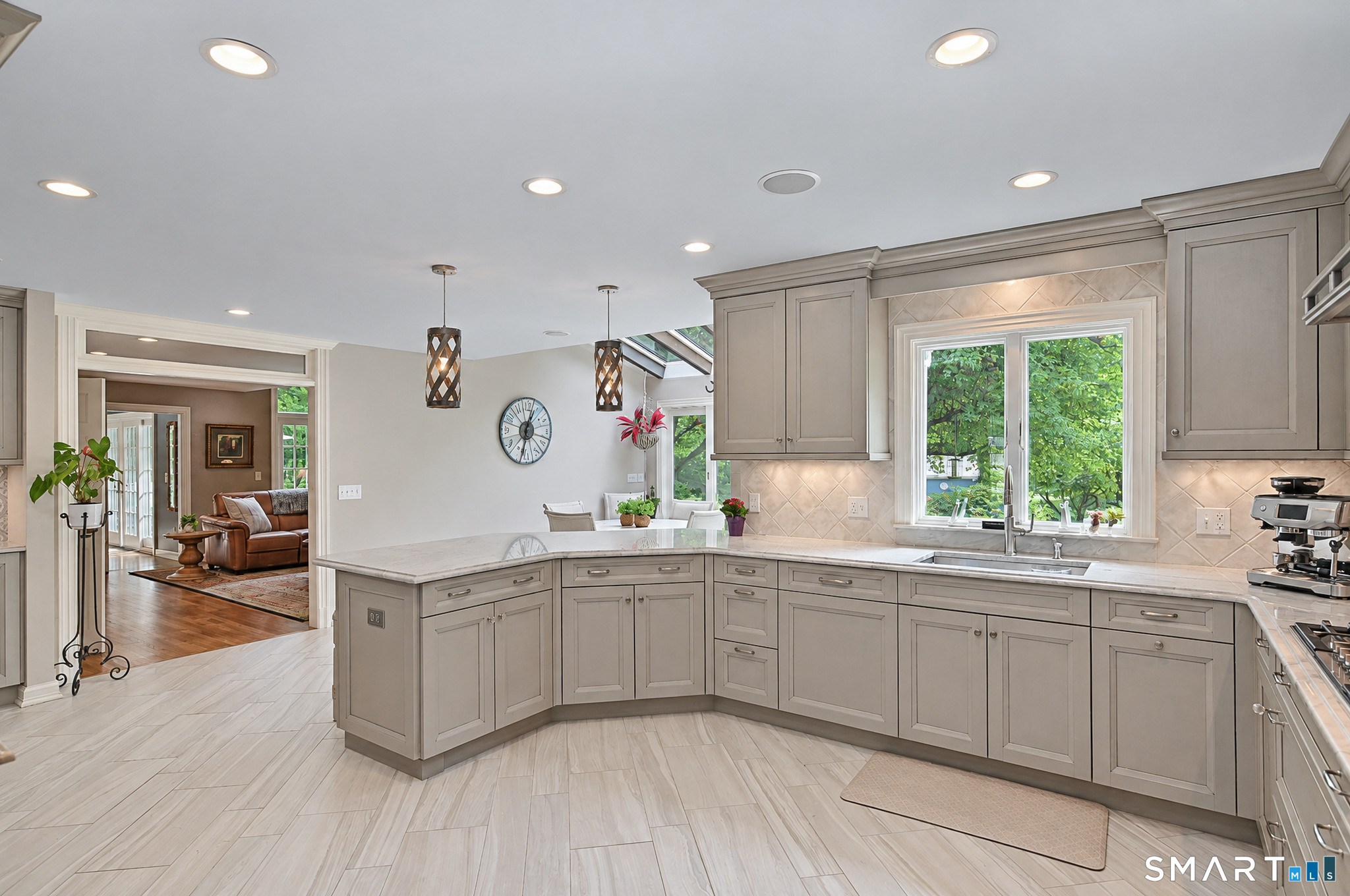 16 Winding Brook Road