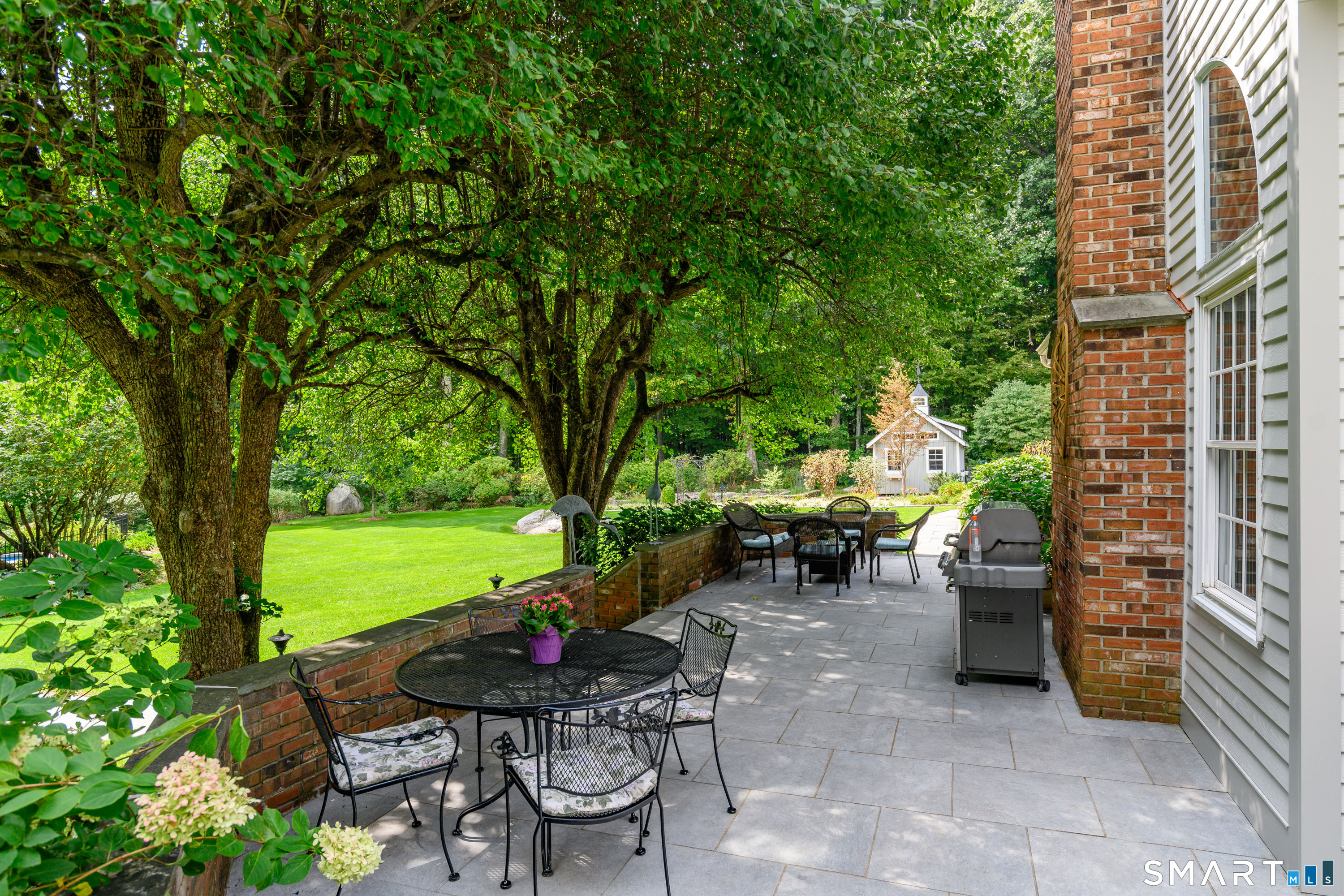 16 Winding Brook Road