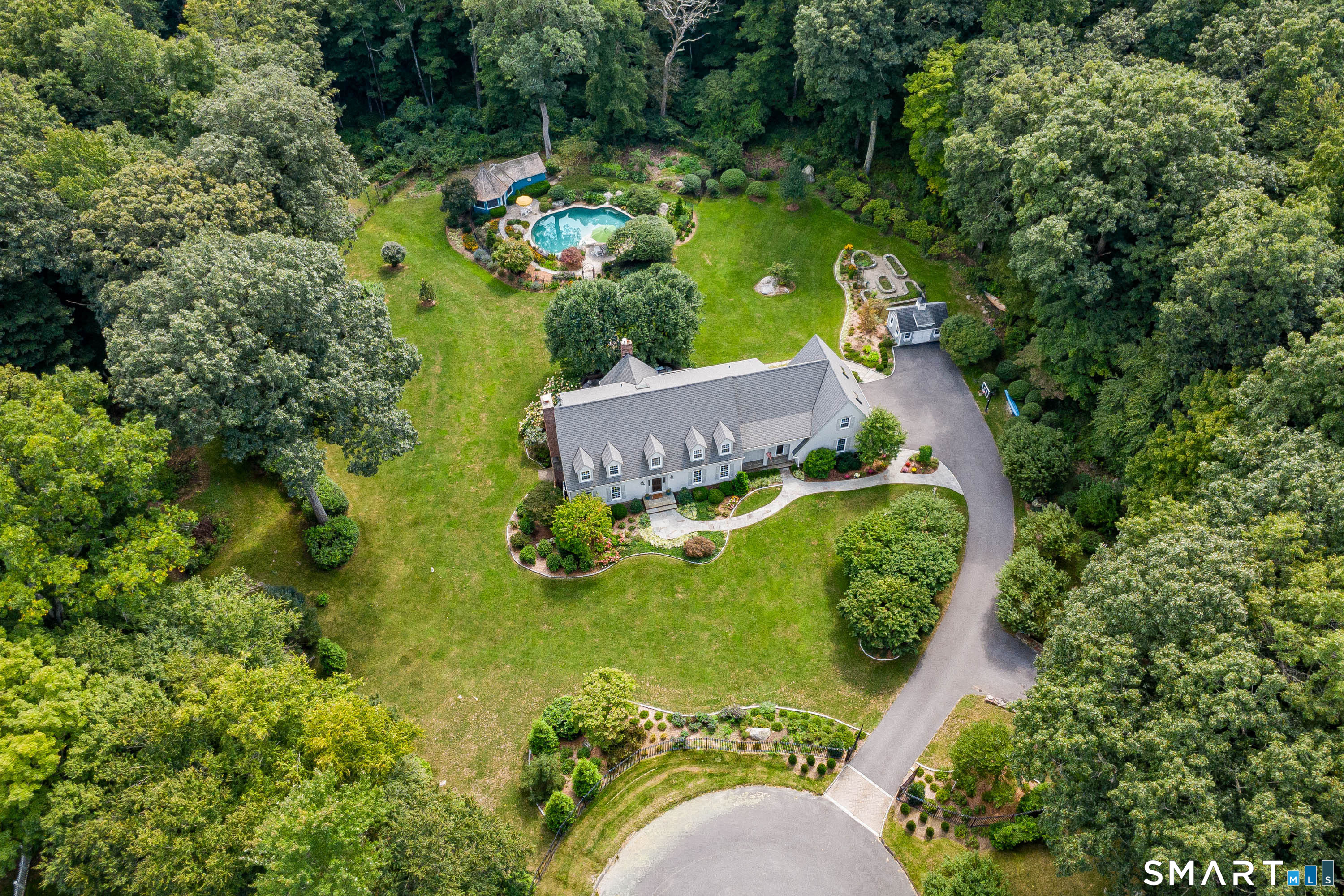 16 Winding Brook Road