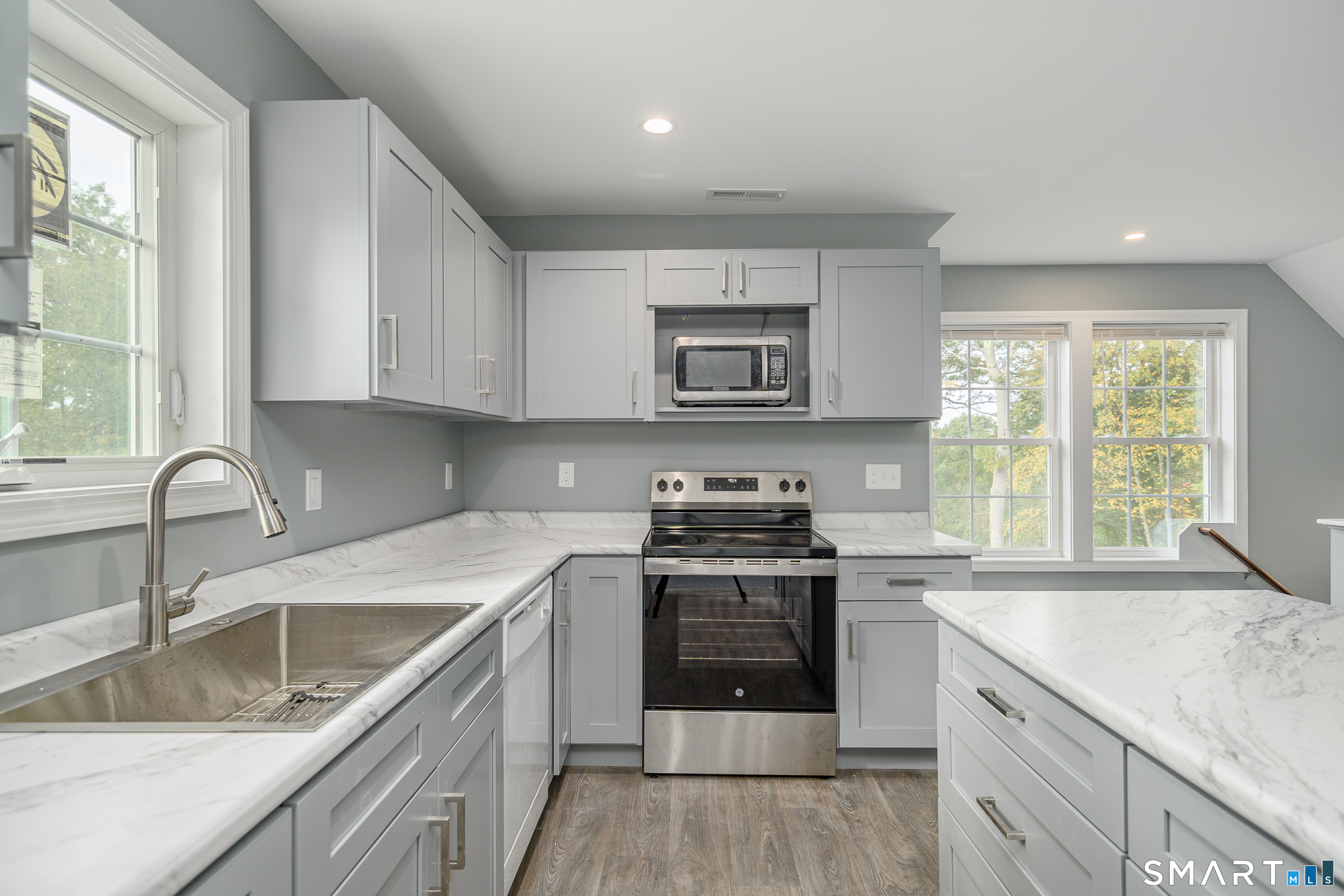20 Philo Curtis Road Unit: B