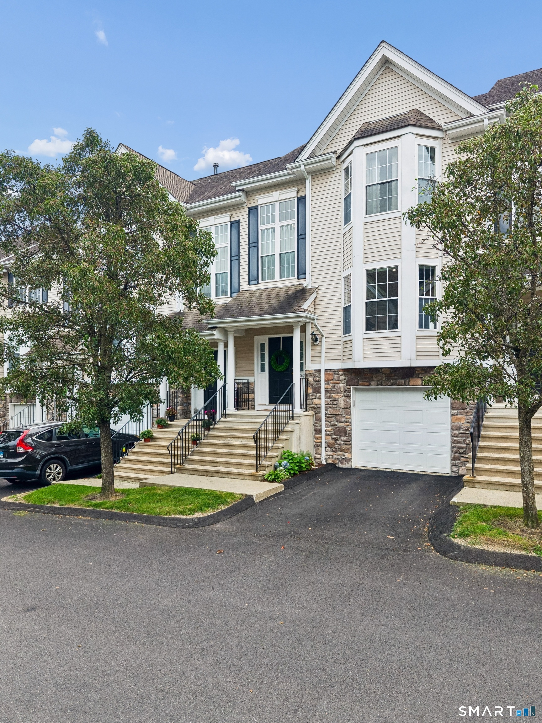 404 Sienna Drive Unit: 404