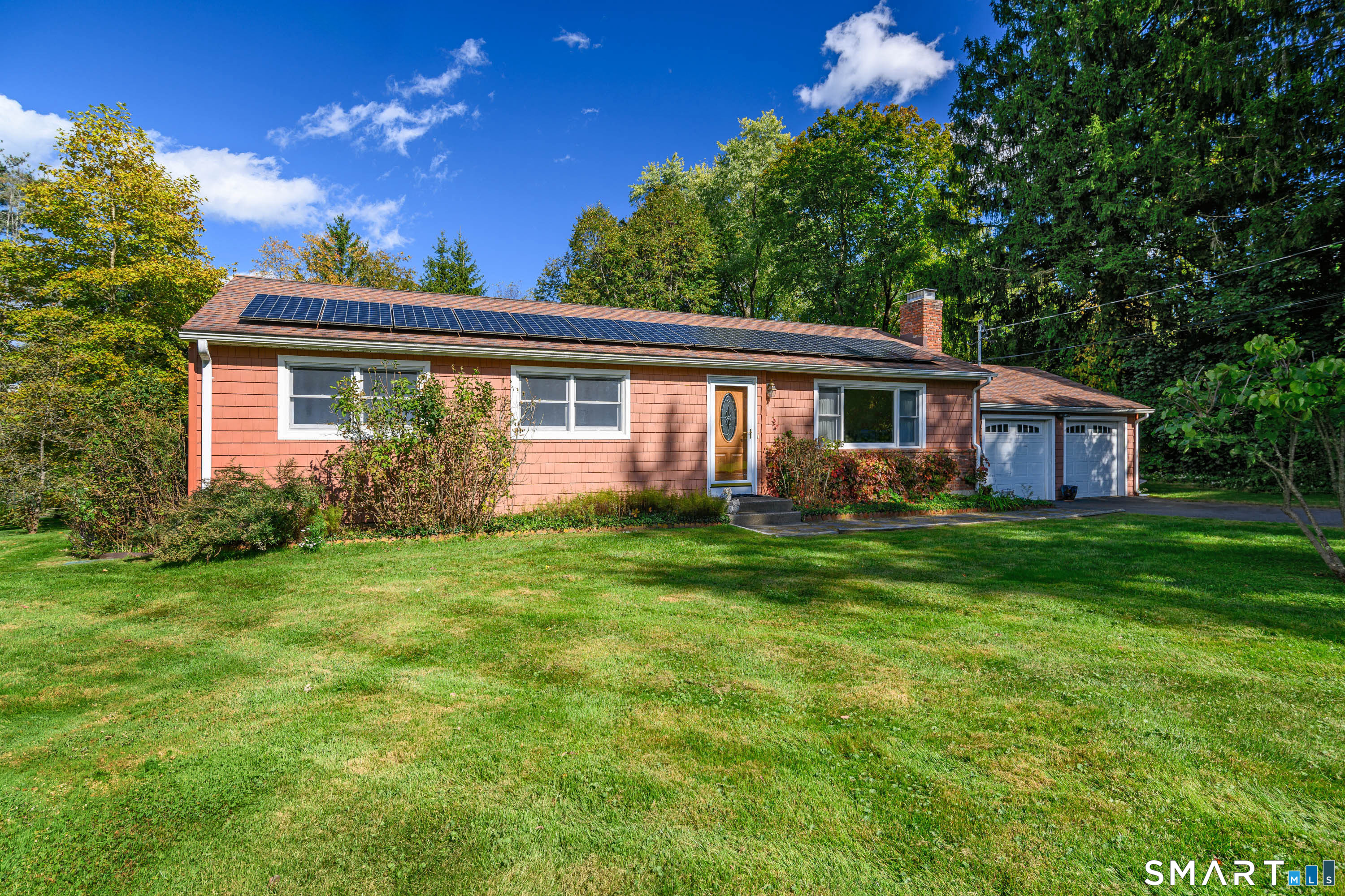 2 Madison Drive Newtown CT
