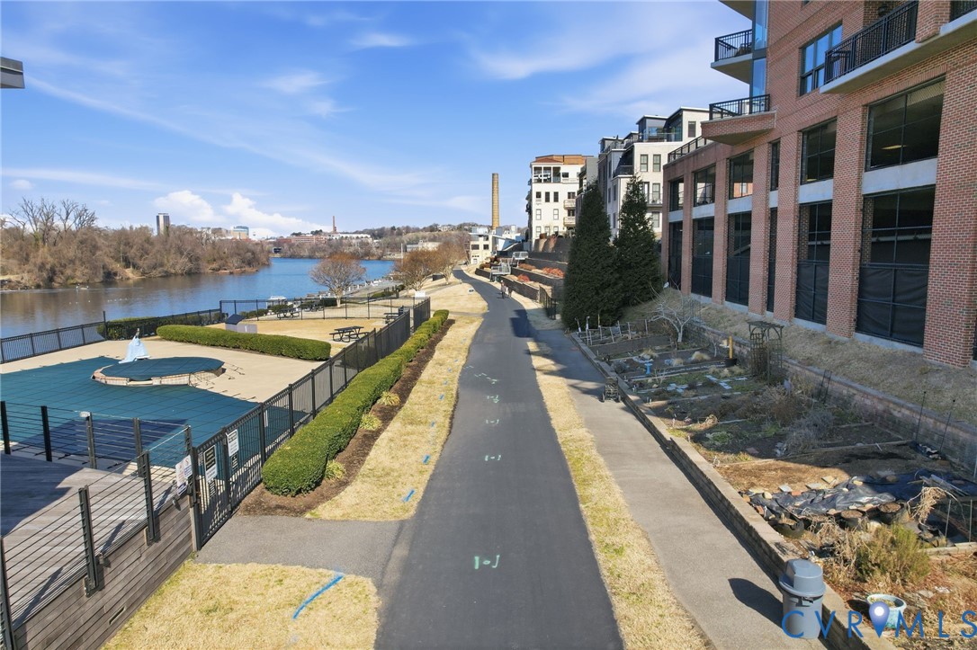 251 Rocketts Way Unit#307