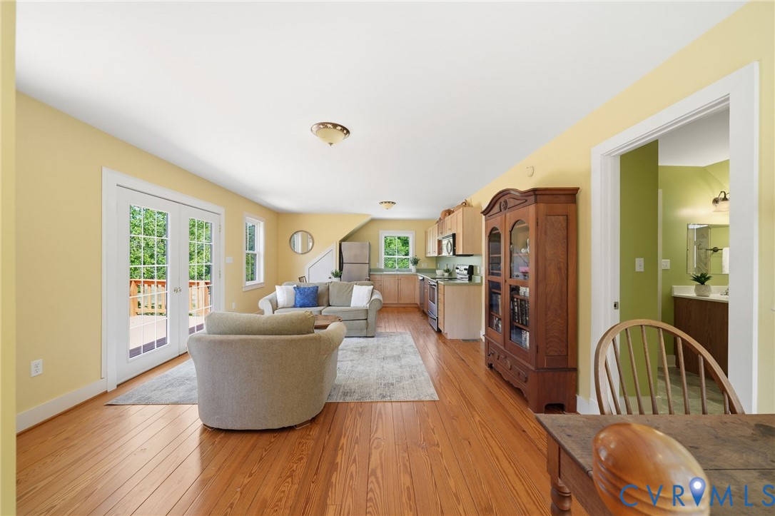18107 Lucy Ln