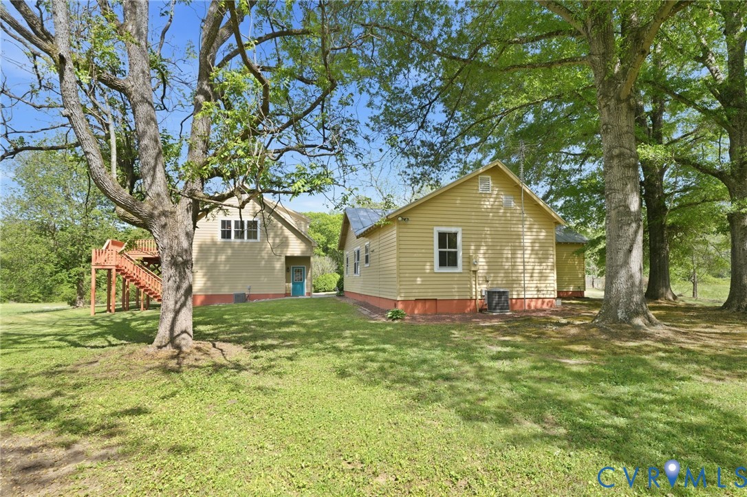 18107 Lucy Ln
