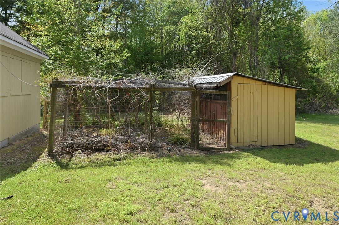18107 Lucy Ln