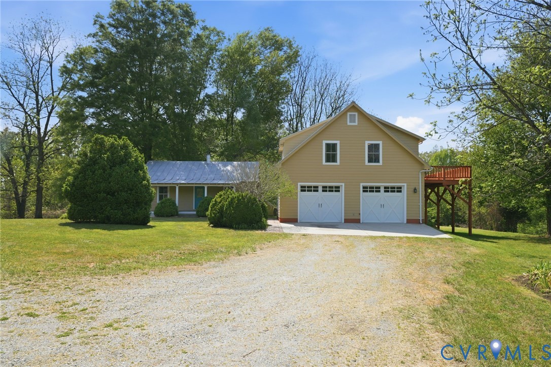18107 Lucy Ln