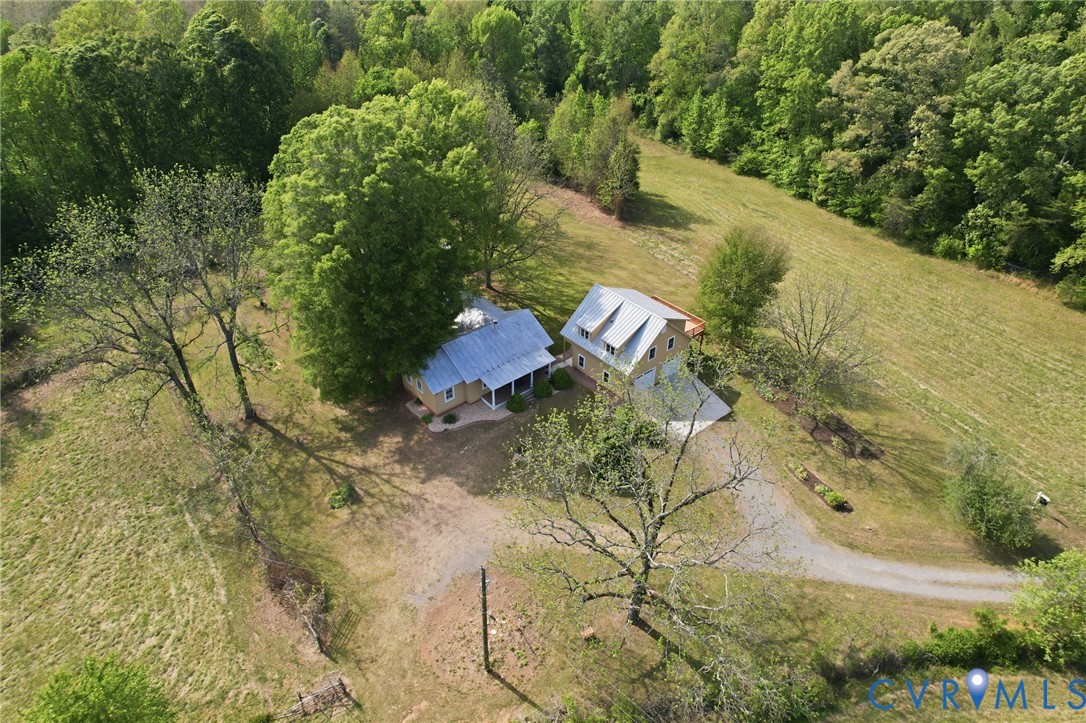 18107 Lucy Ln