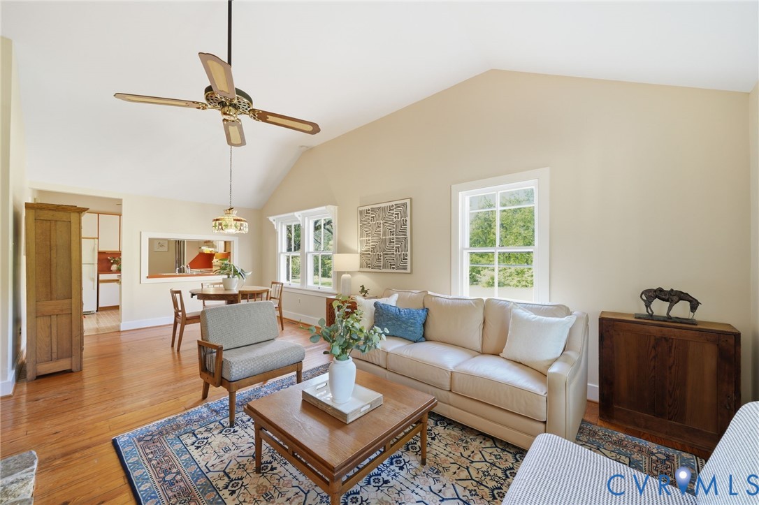 18107 Lucy Ln
