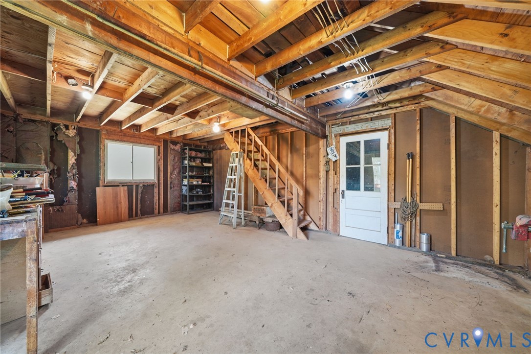 18107 Lucy Ln