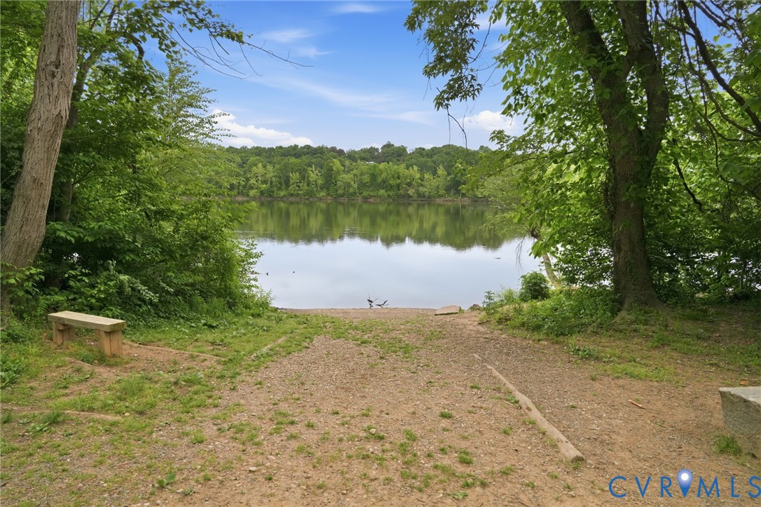 3216 Marlboro Ct