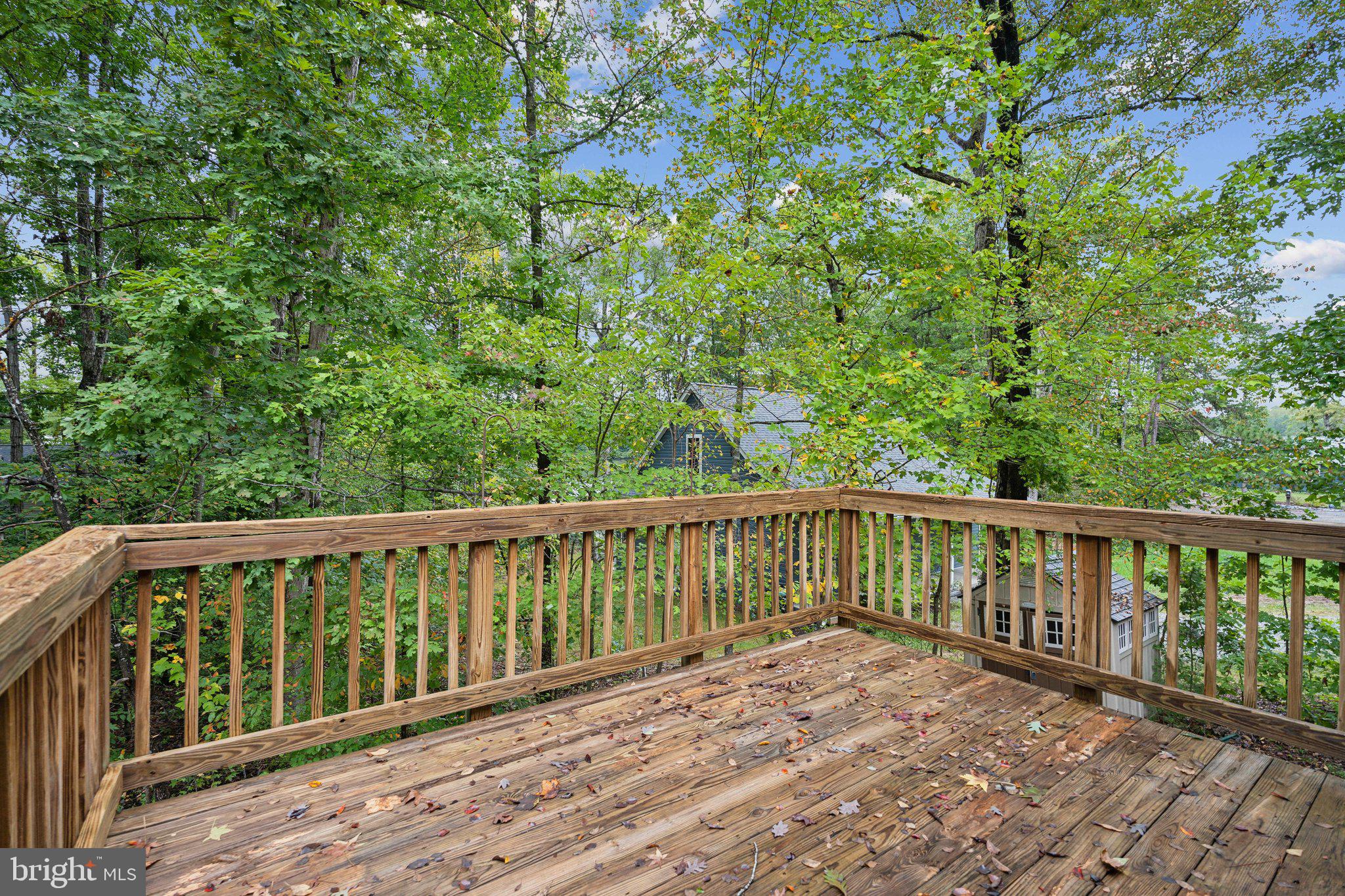 996 Lake Heritage Dr