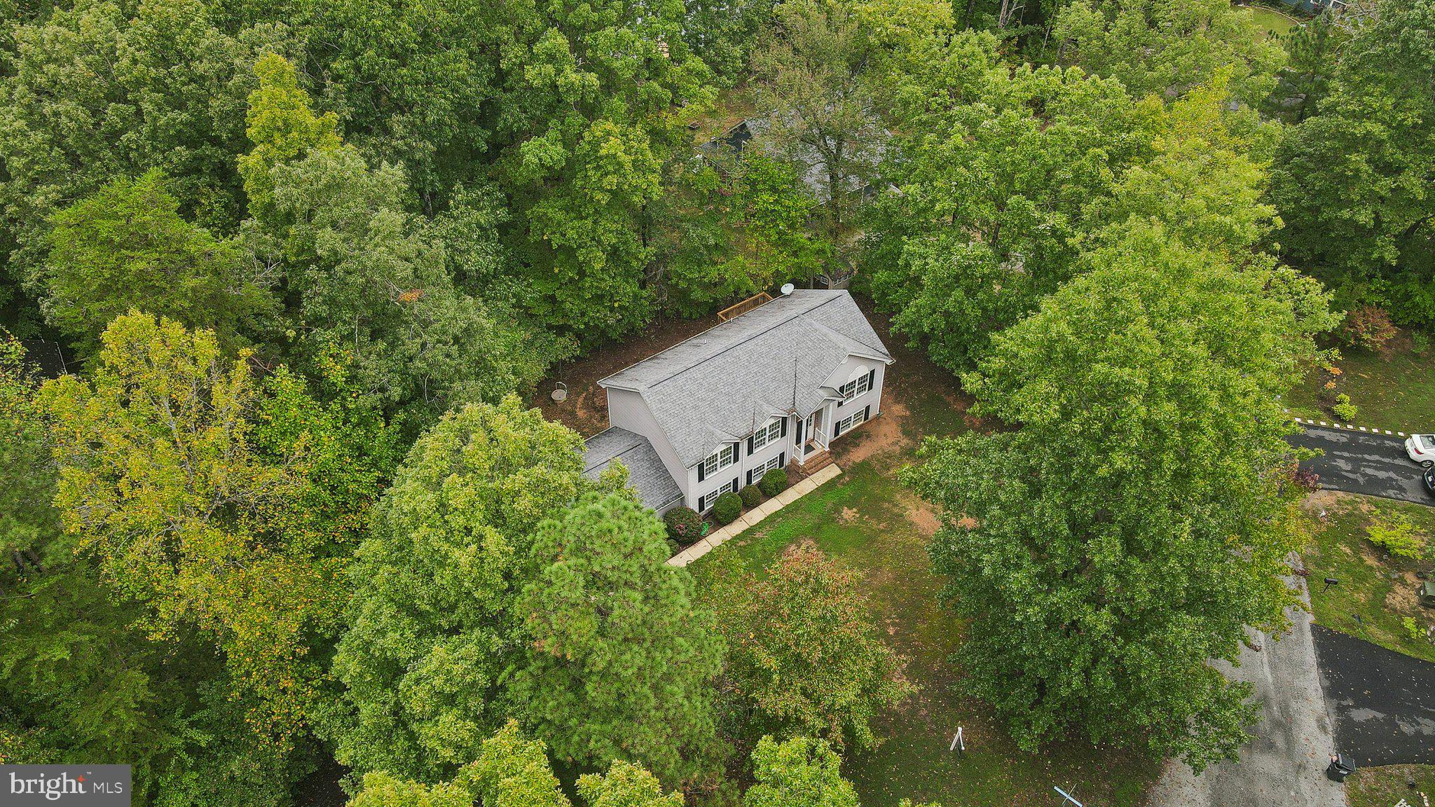 996 Lake Heritage Dr
