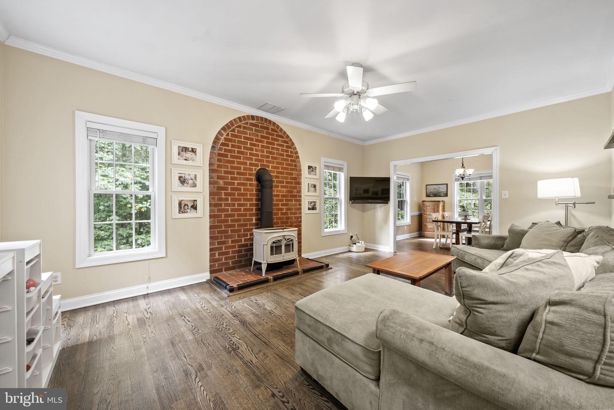 13089 Spring ROAD