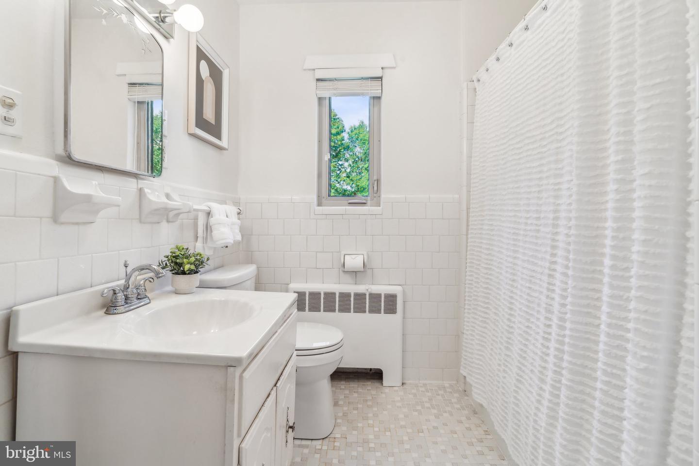 1308 Brookland Pkwy