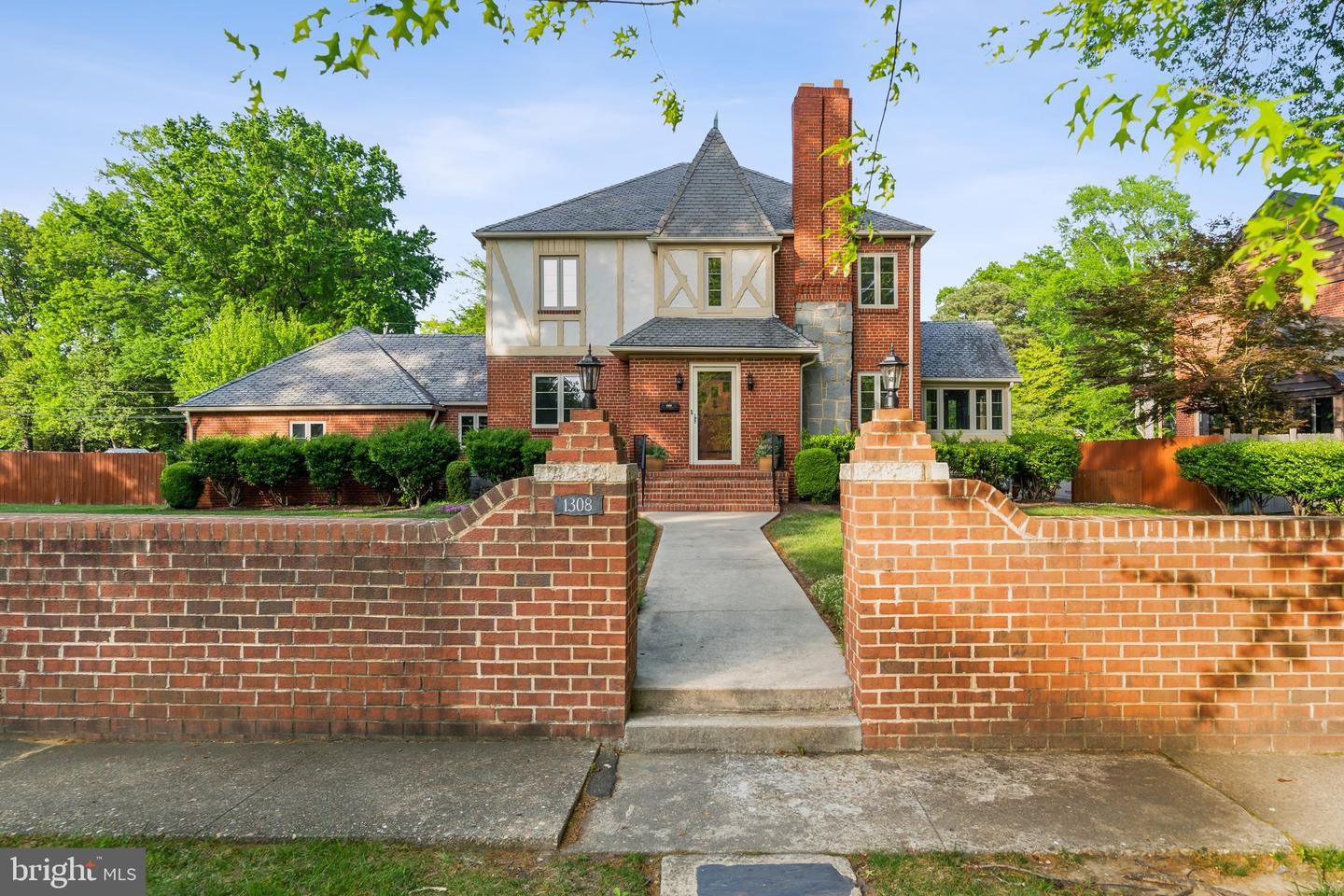 1308 Brookland Pkwy