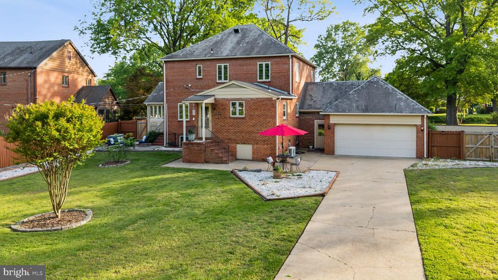 1308 Brookland Pkwy